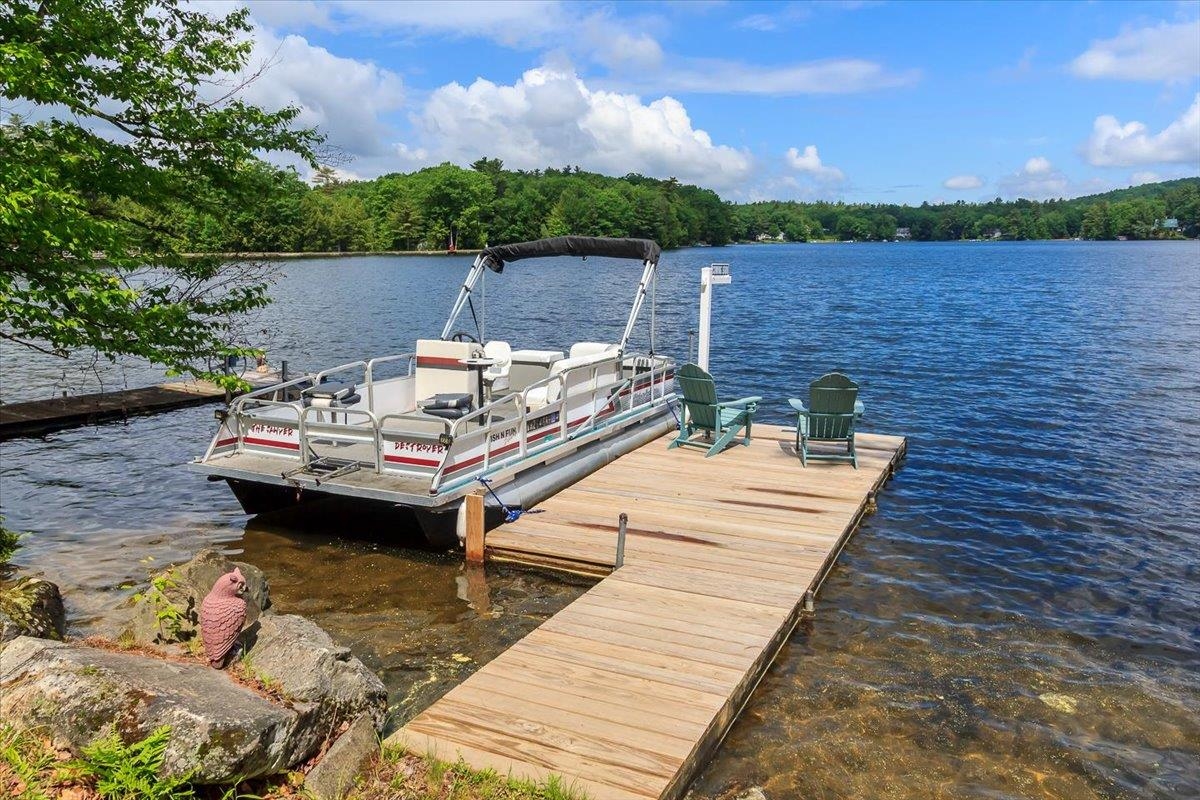 326 Hemlock Dr, Gilmanton, NH 03237