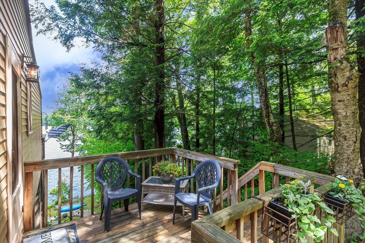 326 Hemlock Dr, Gilmanton, NH 03237