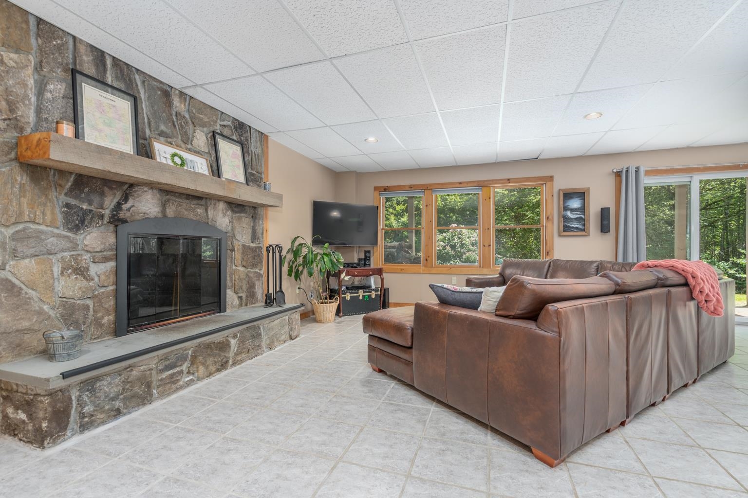 112 Wild Goose Pond Rd, Strafford, NH 03884