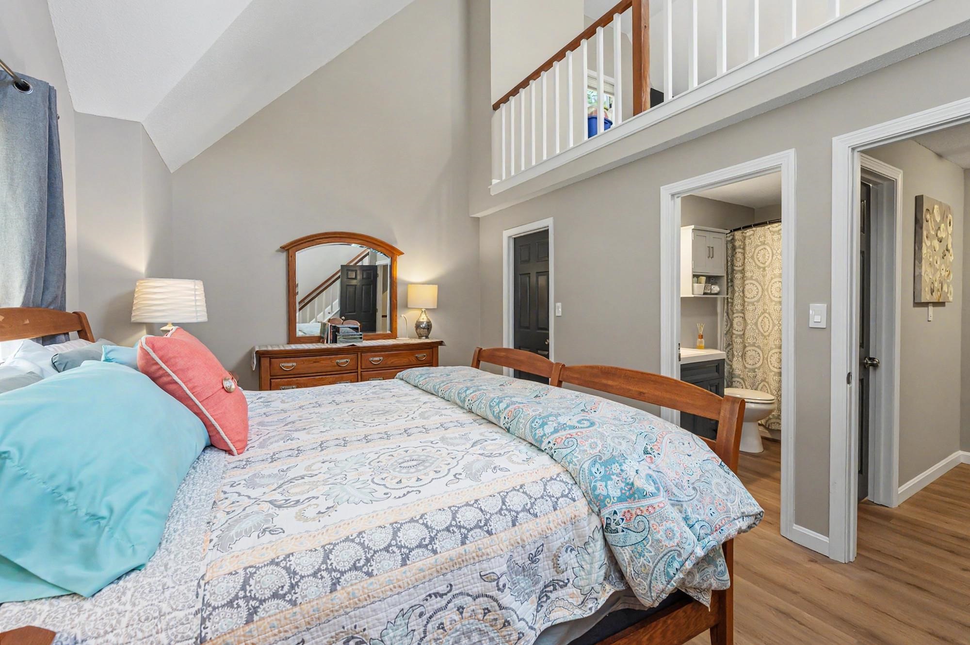 3 Salisbury Rd, Nashua, NH 03064