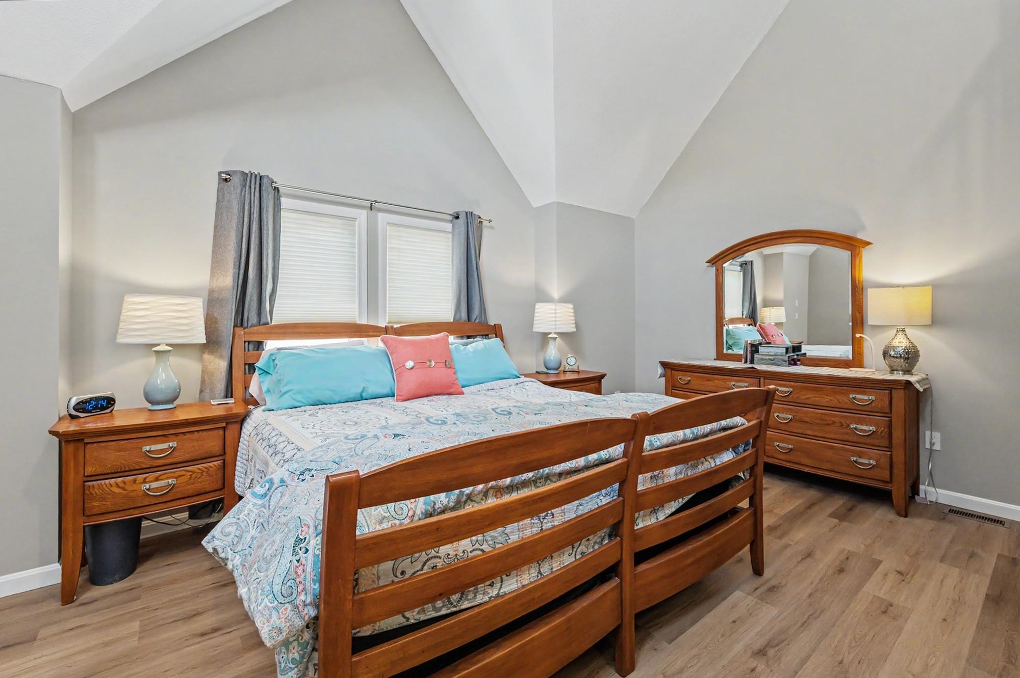 3 Salisbury Rd, Nashua, NH 03064
