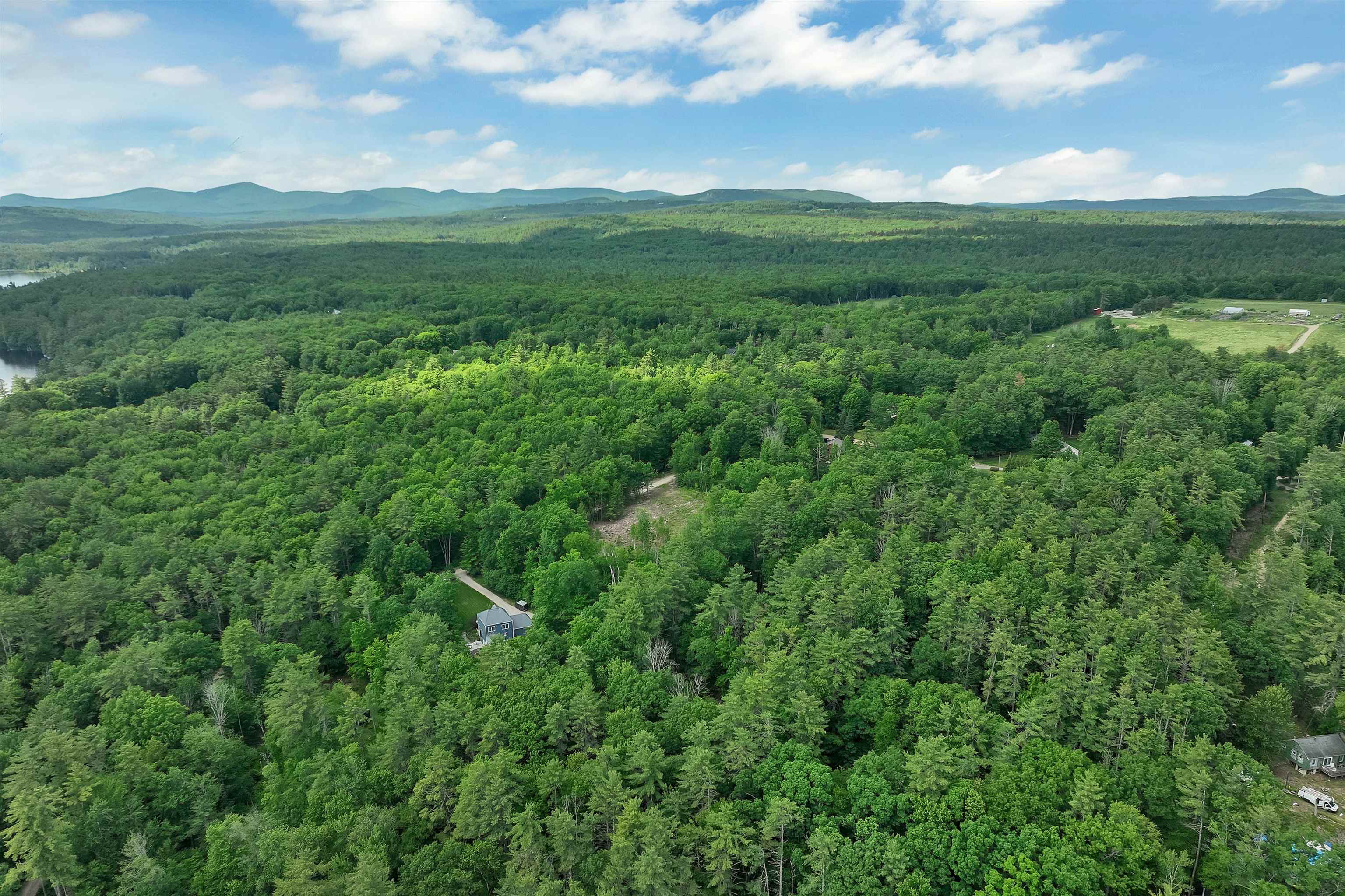 40 Lowden Rd, Barnstead, NH 03225