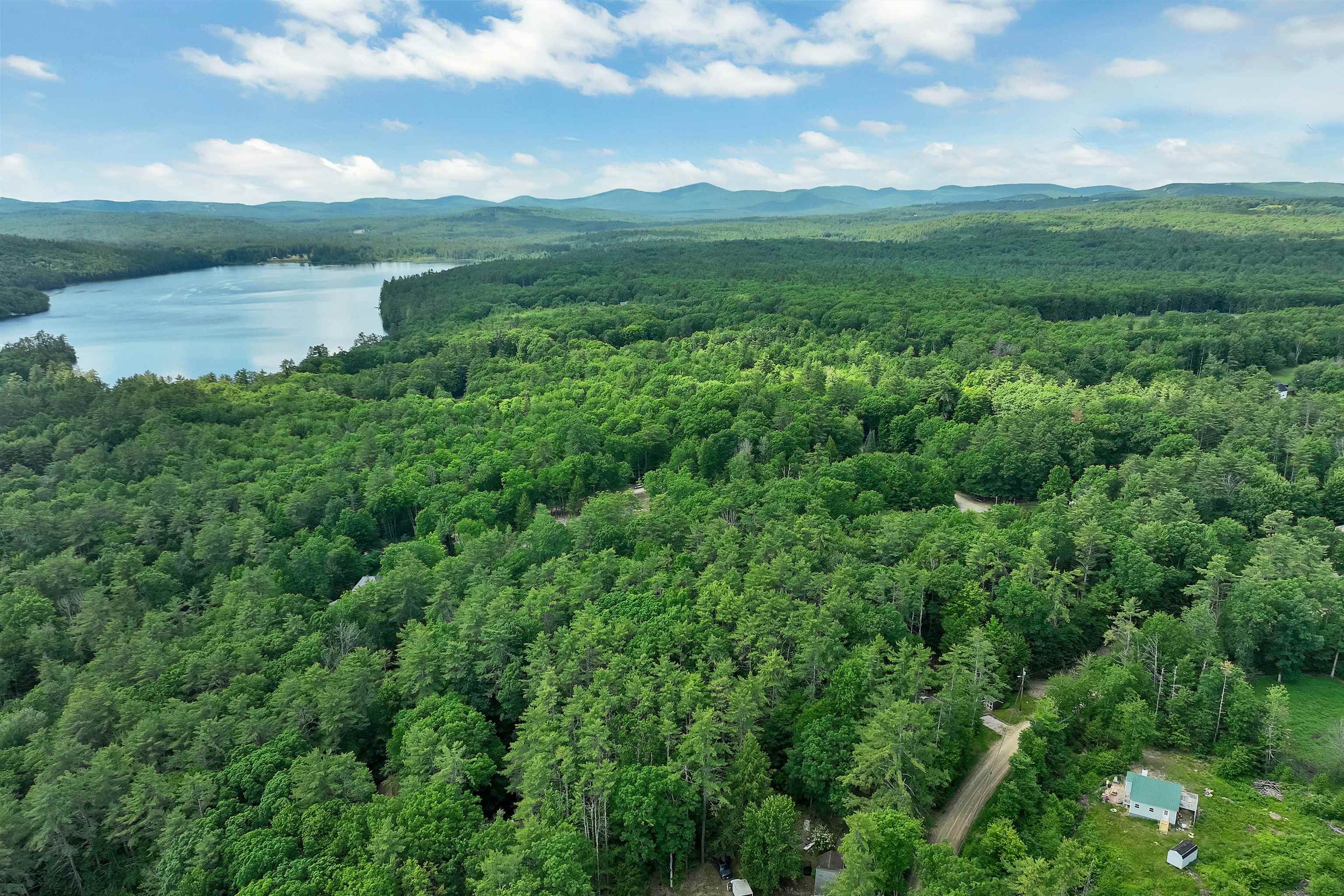 40 Lowden Rd, Barnstead, NH 03225