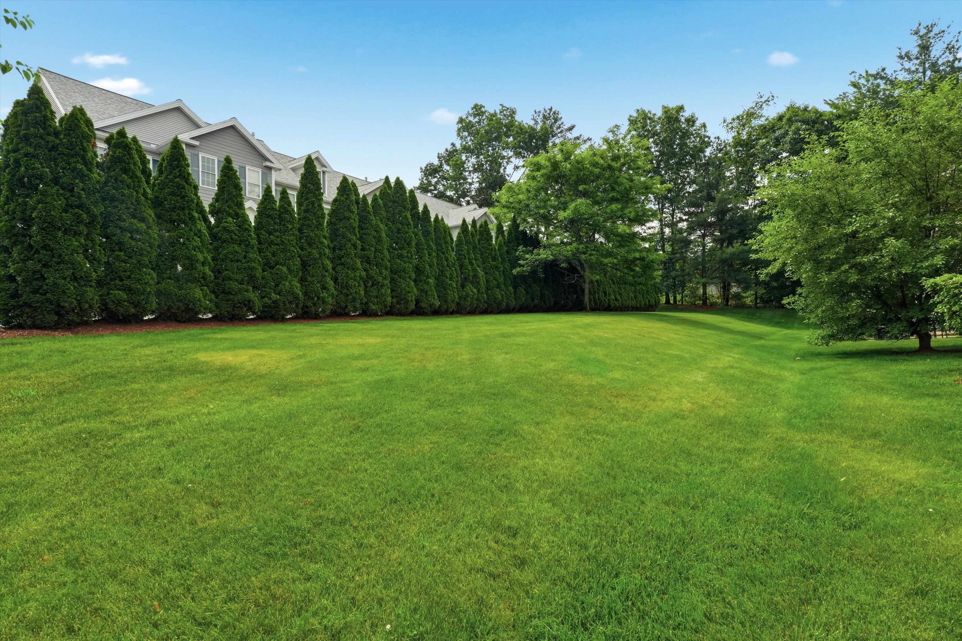 3 Georgetown Dr #3, Nashua, NH 03063