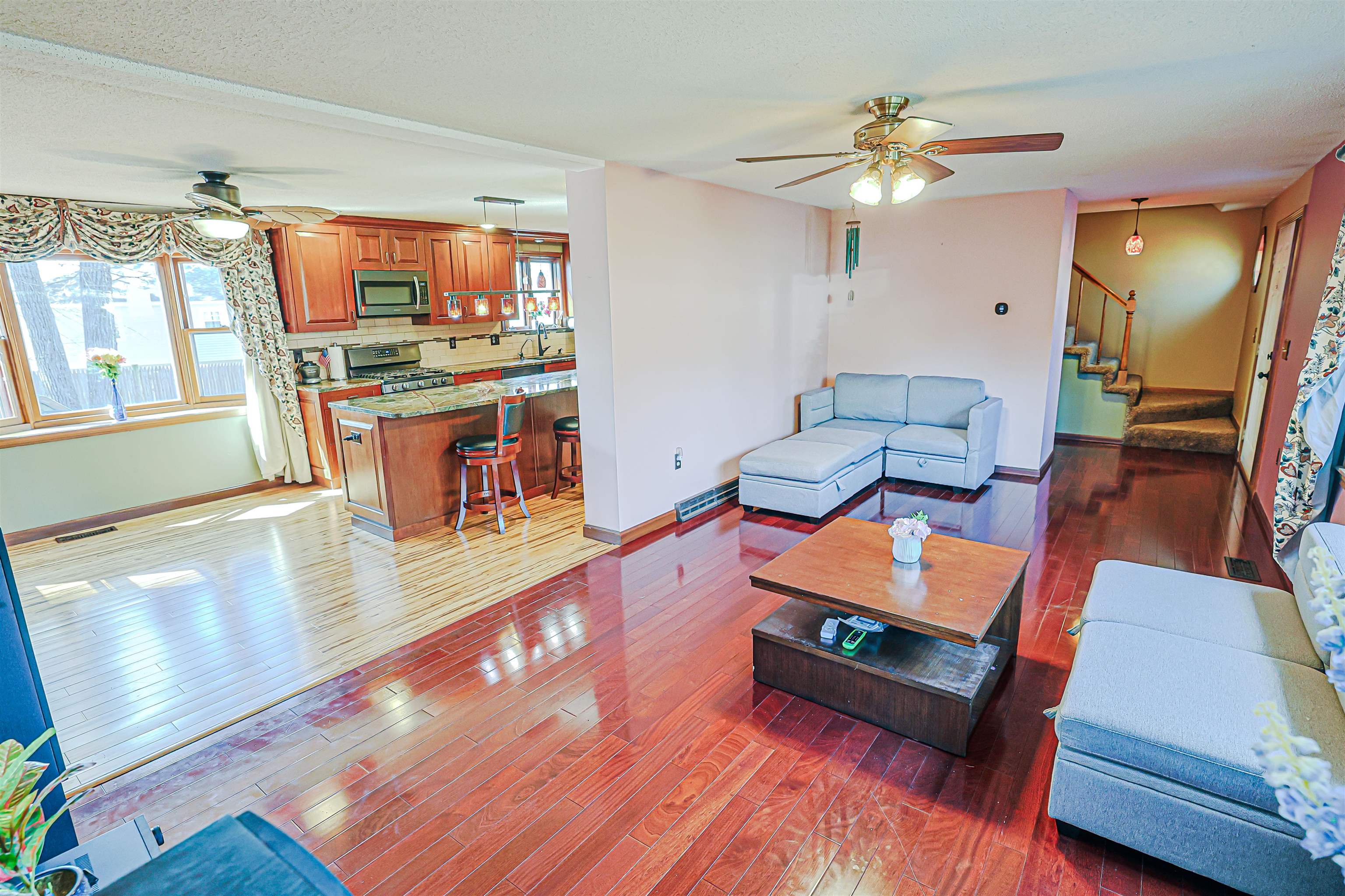 21 Clearview Dr, Nashua, NH 03062