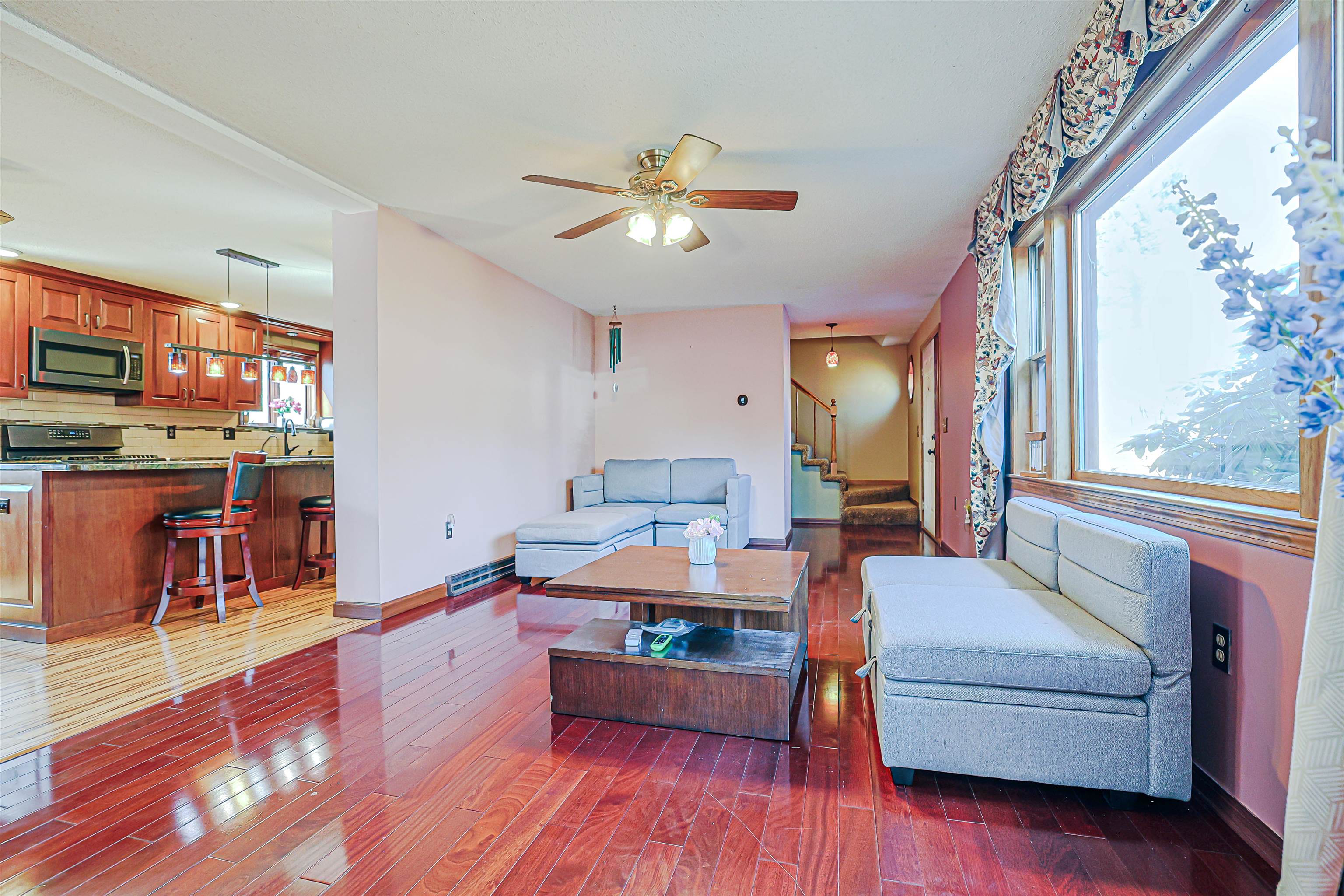 21 Clearview Dr, Nashua, NH 03062