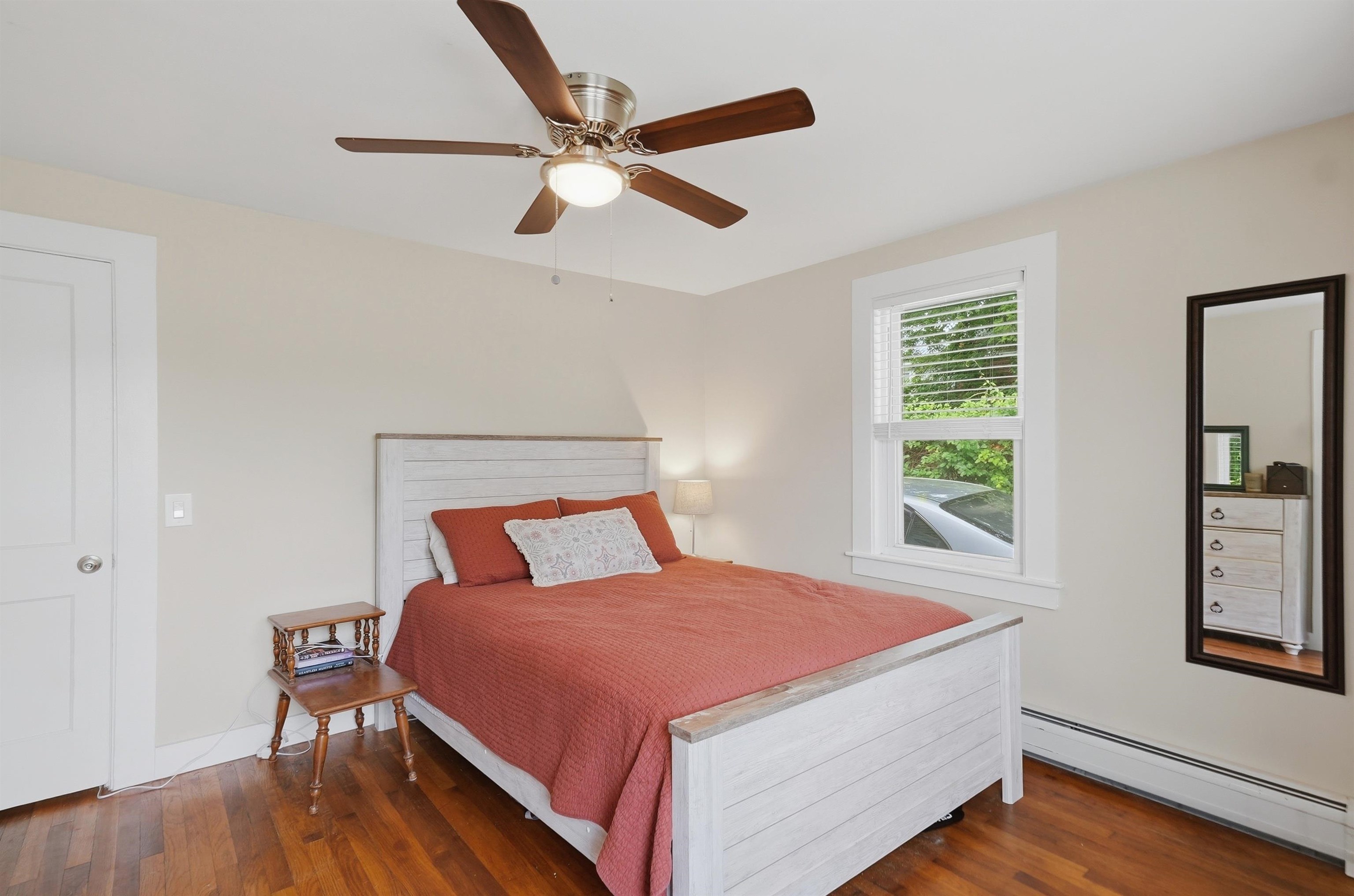 40 Mcguigan Ave, Manchester, NH 03103