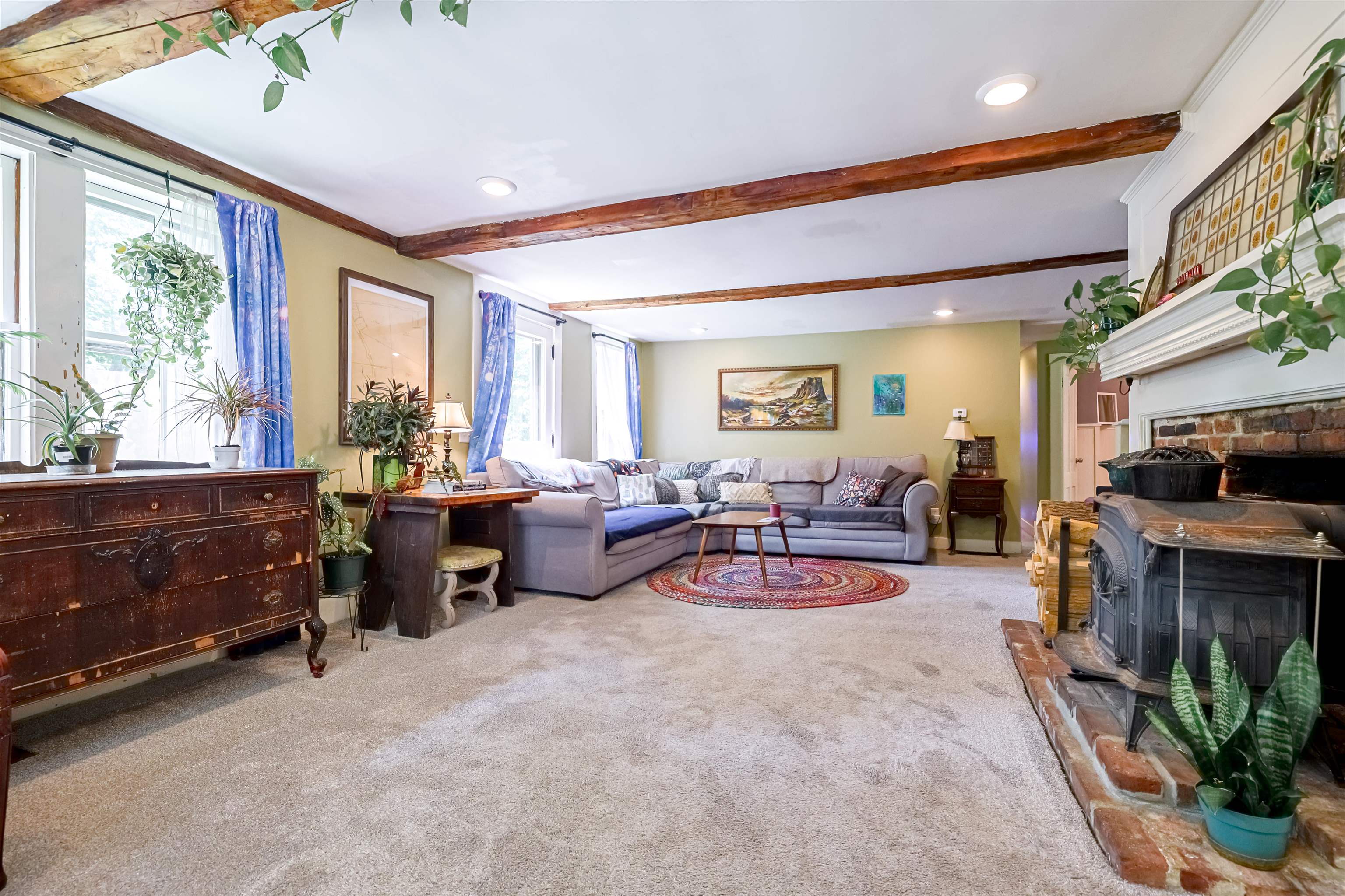 19 Rogers Rd, Bennington, NH 03442