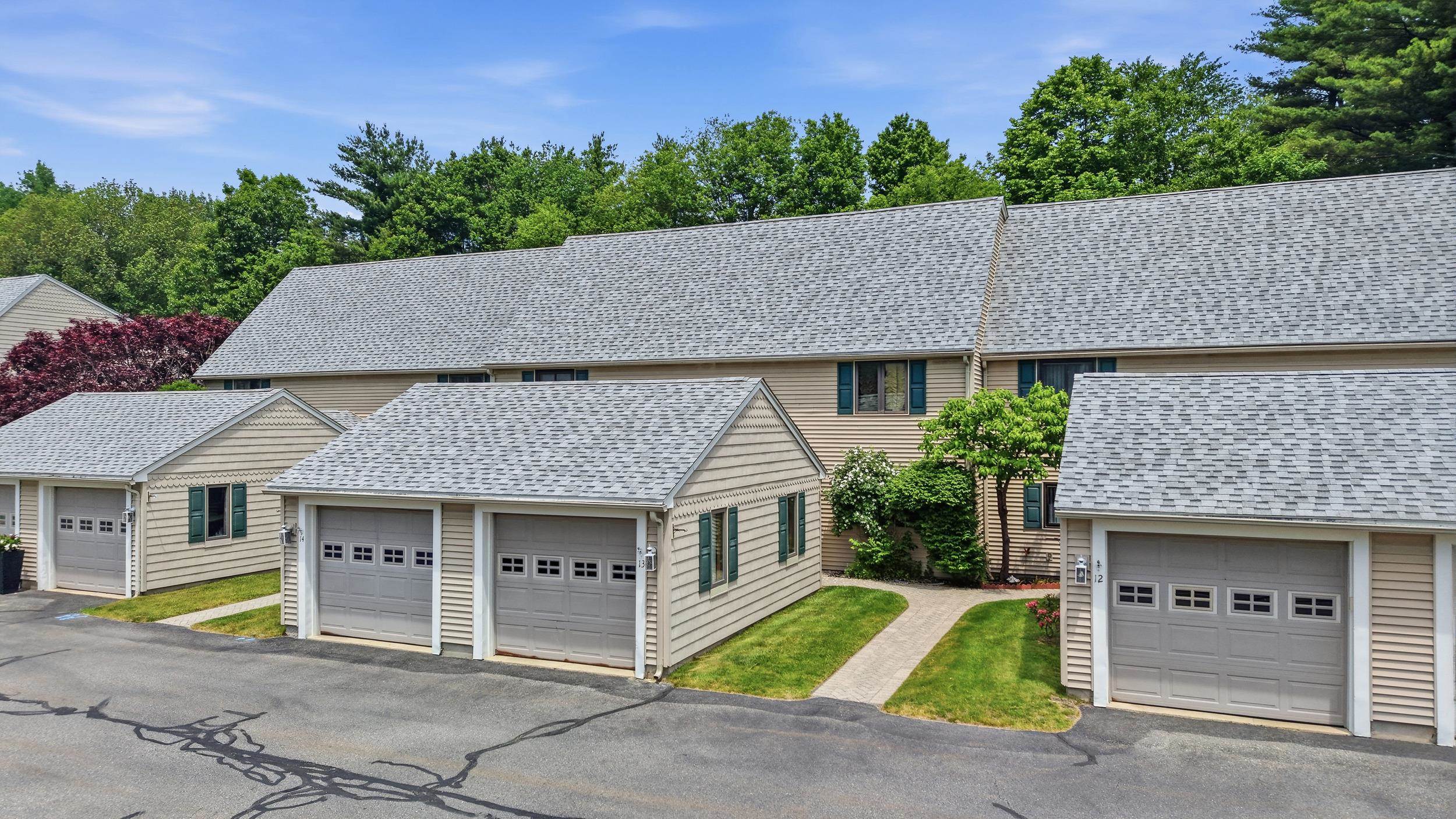 13 Hampton Towne Est, Hampton, NH 03842