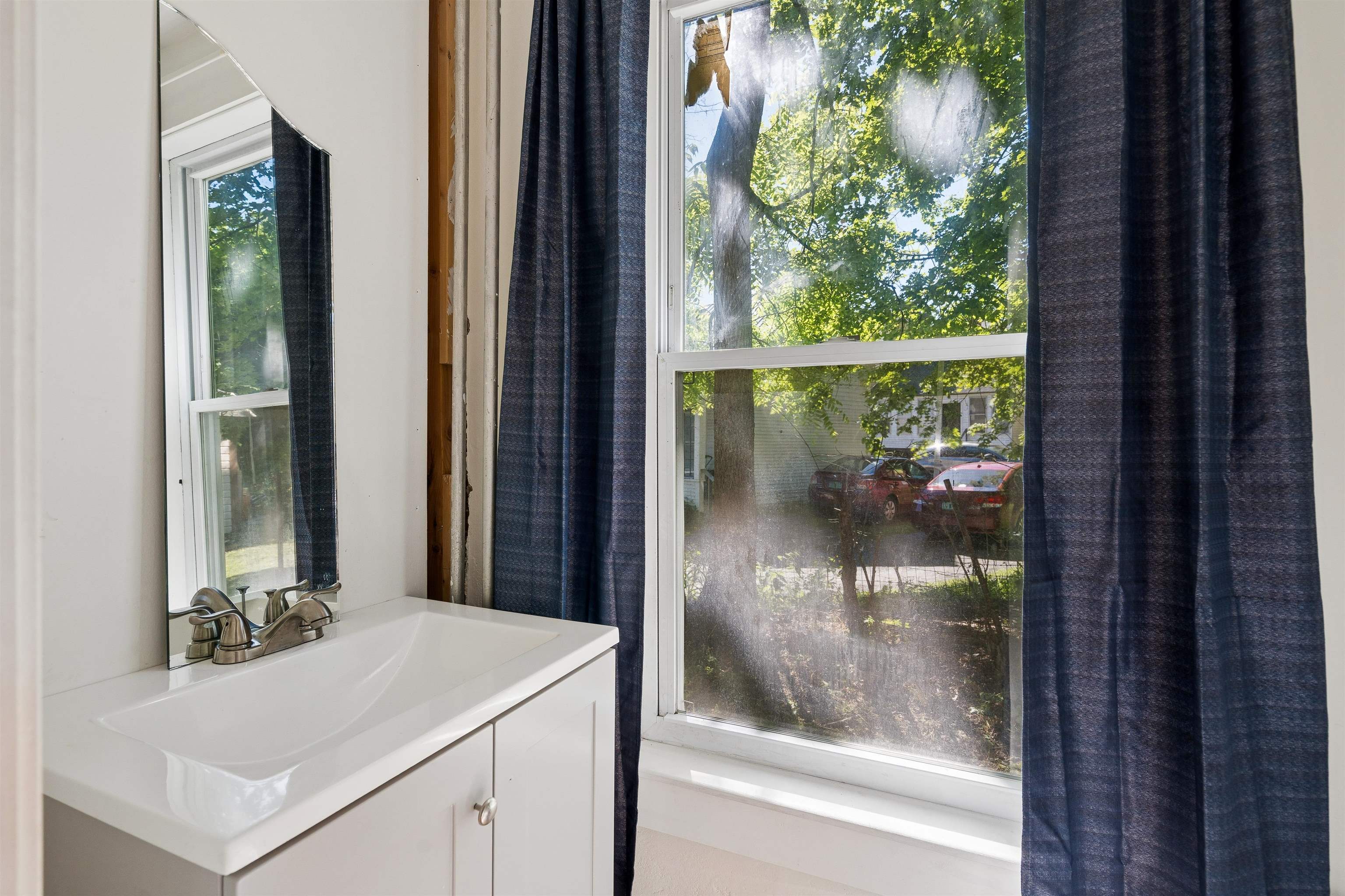 Virtually Cleared for Tenant Privacy 25538871