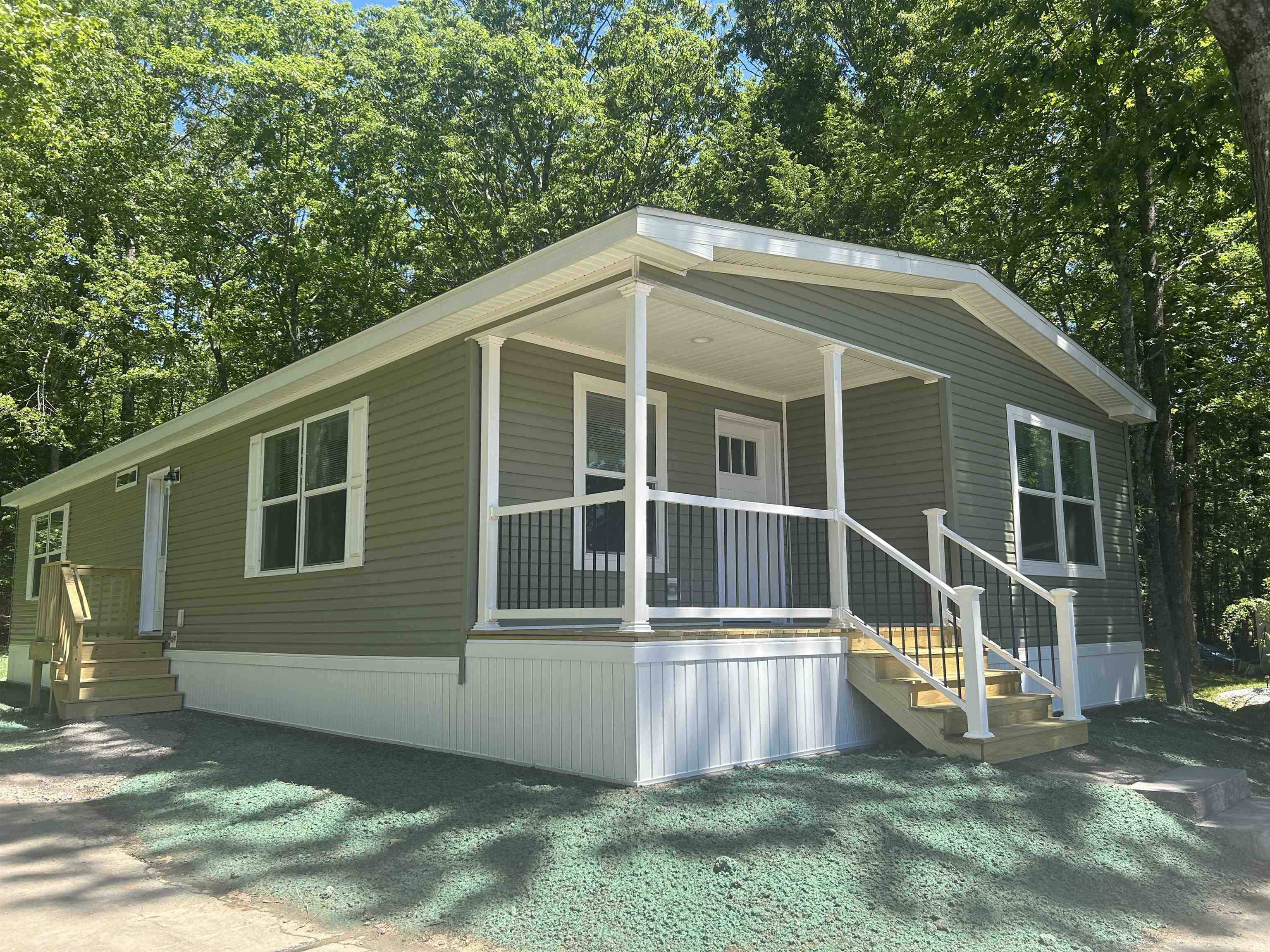 6 Country Ridge Pk, Rochester, NH 03867-4505