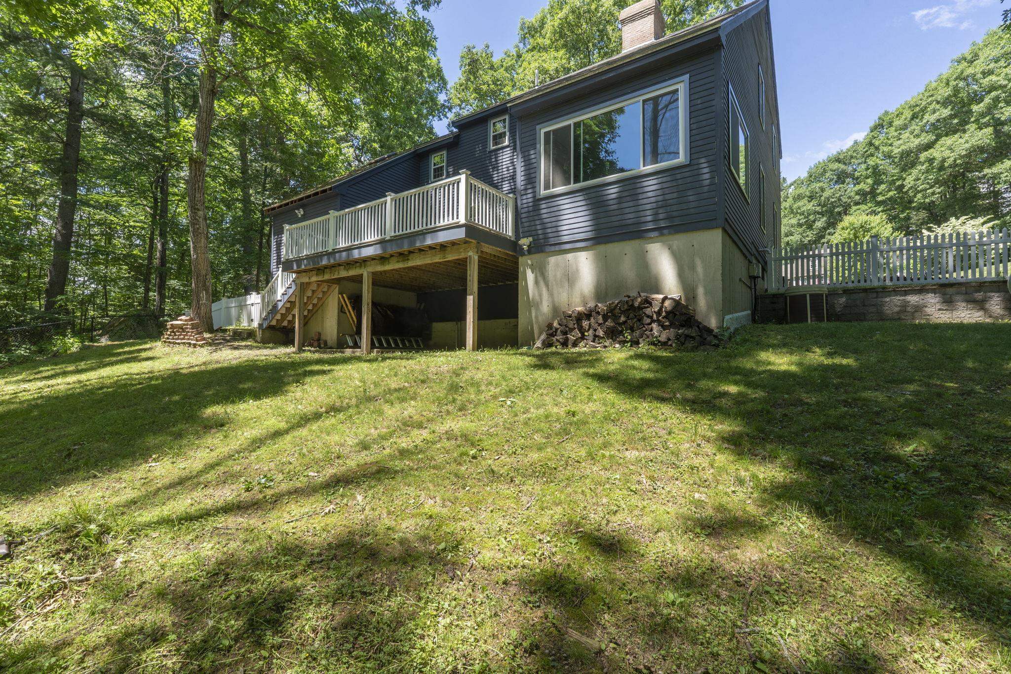 15 Oxbow Ln, Derry, NH 03038