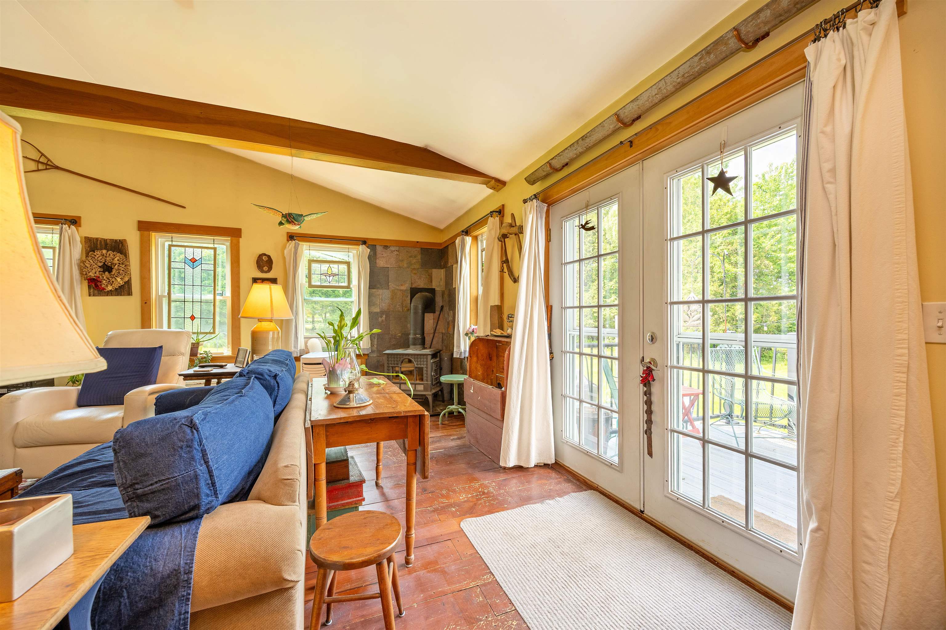 13 Pleasant St, Lancaster, NH 03584