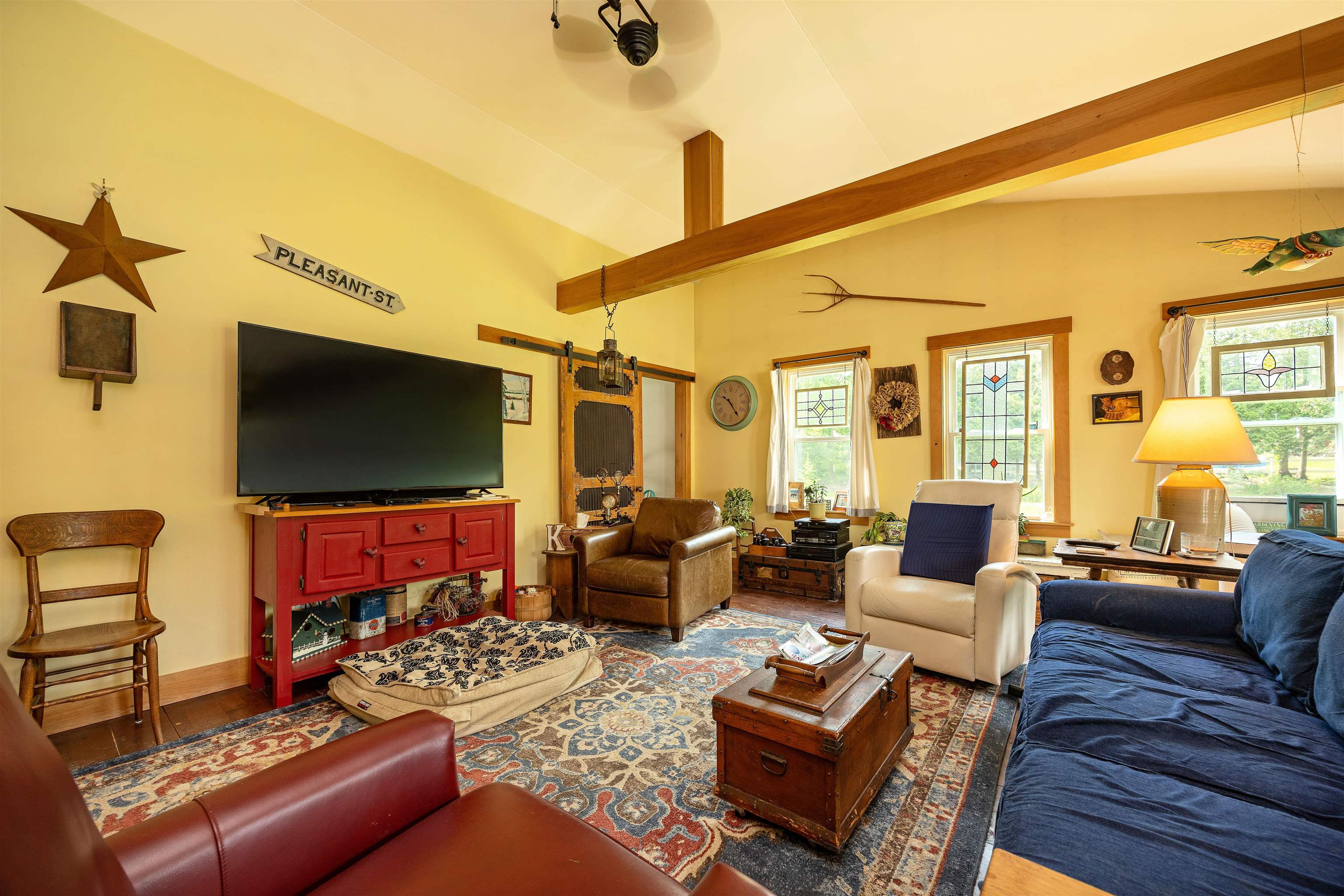 13 Pleasant St, Lancaster, NH 03584