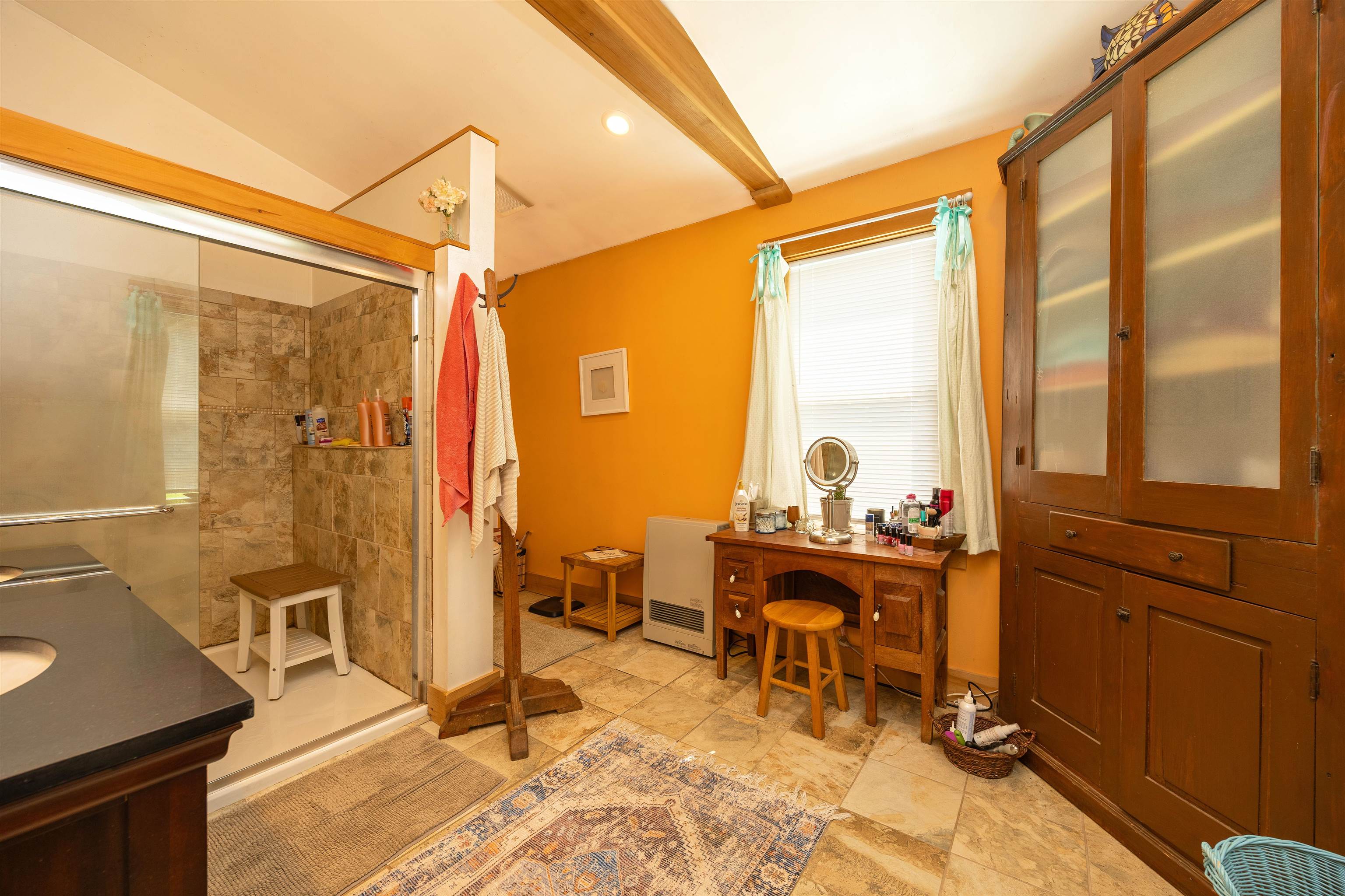 13 Pleasant St, Lancaster, NH 03584