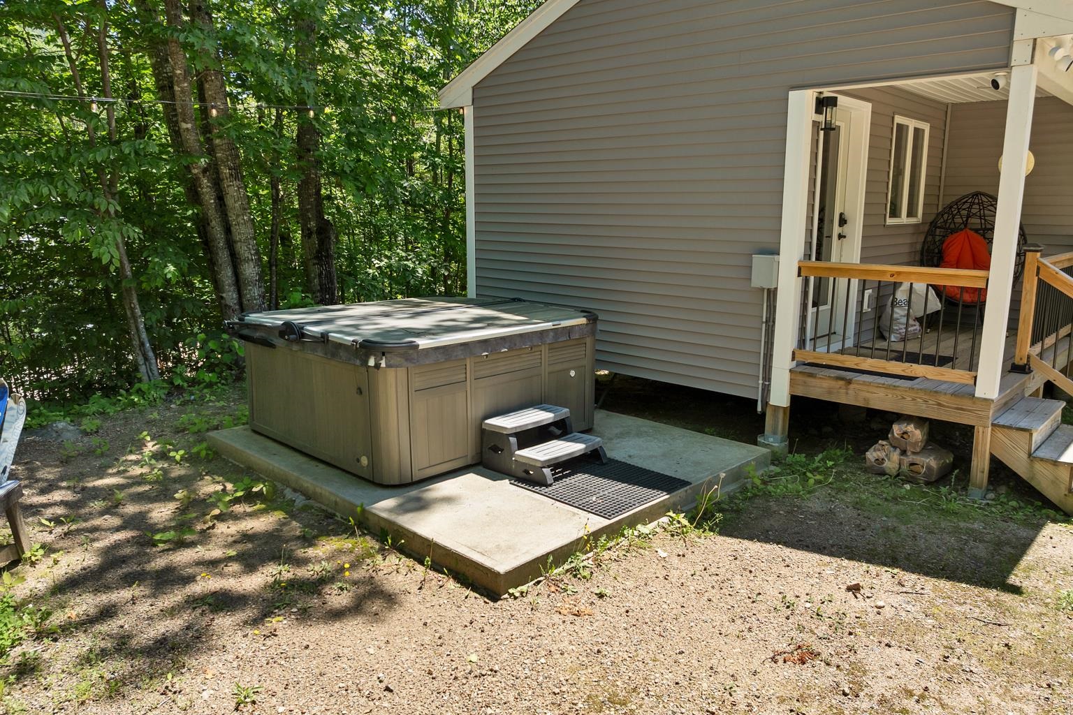 5 Holiday Ridge Rd, Bartlett, NH 03812