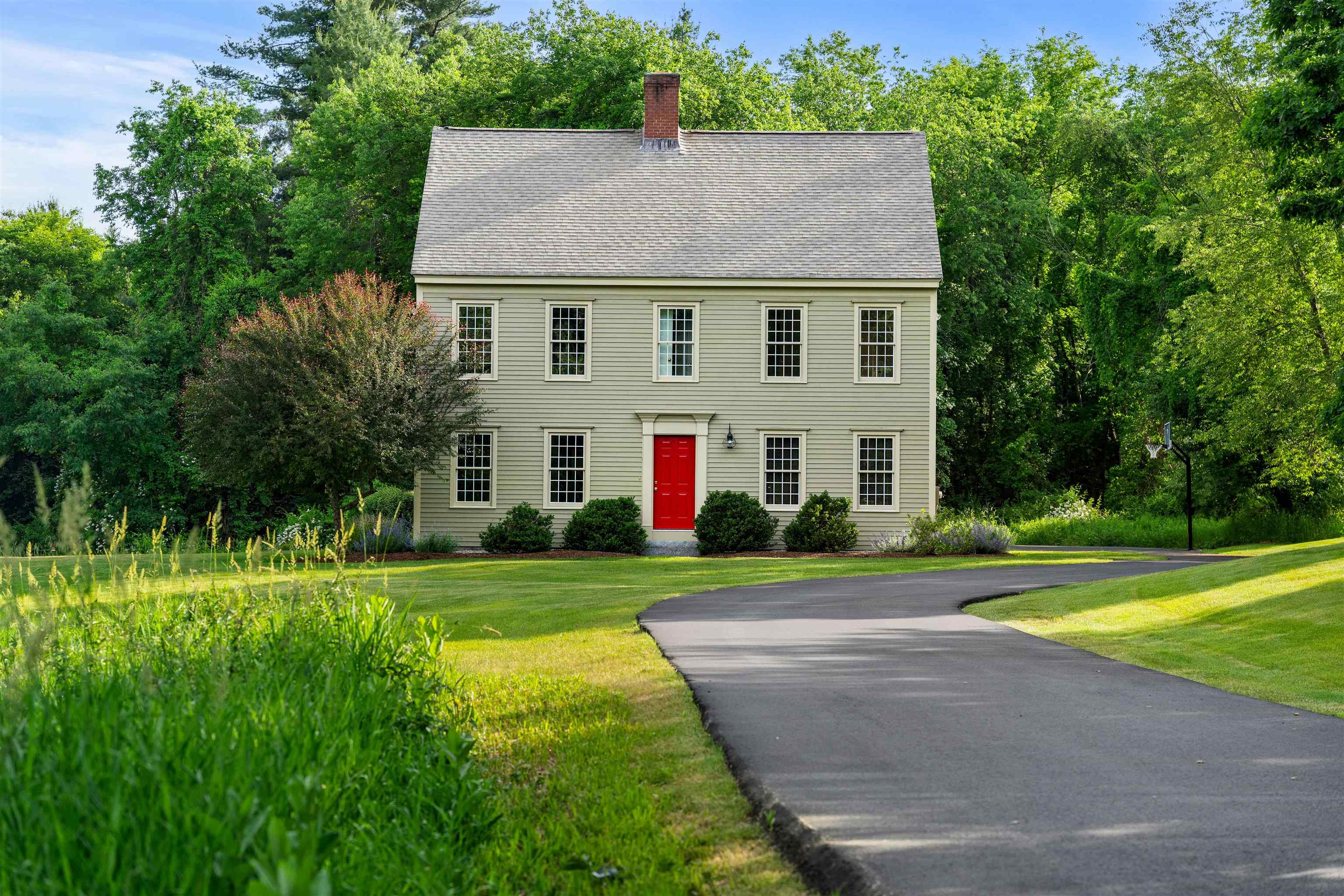 72 Joppa Hill Rd, Bedford, NH 03110