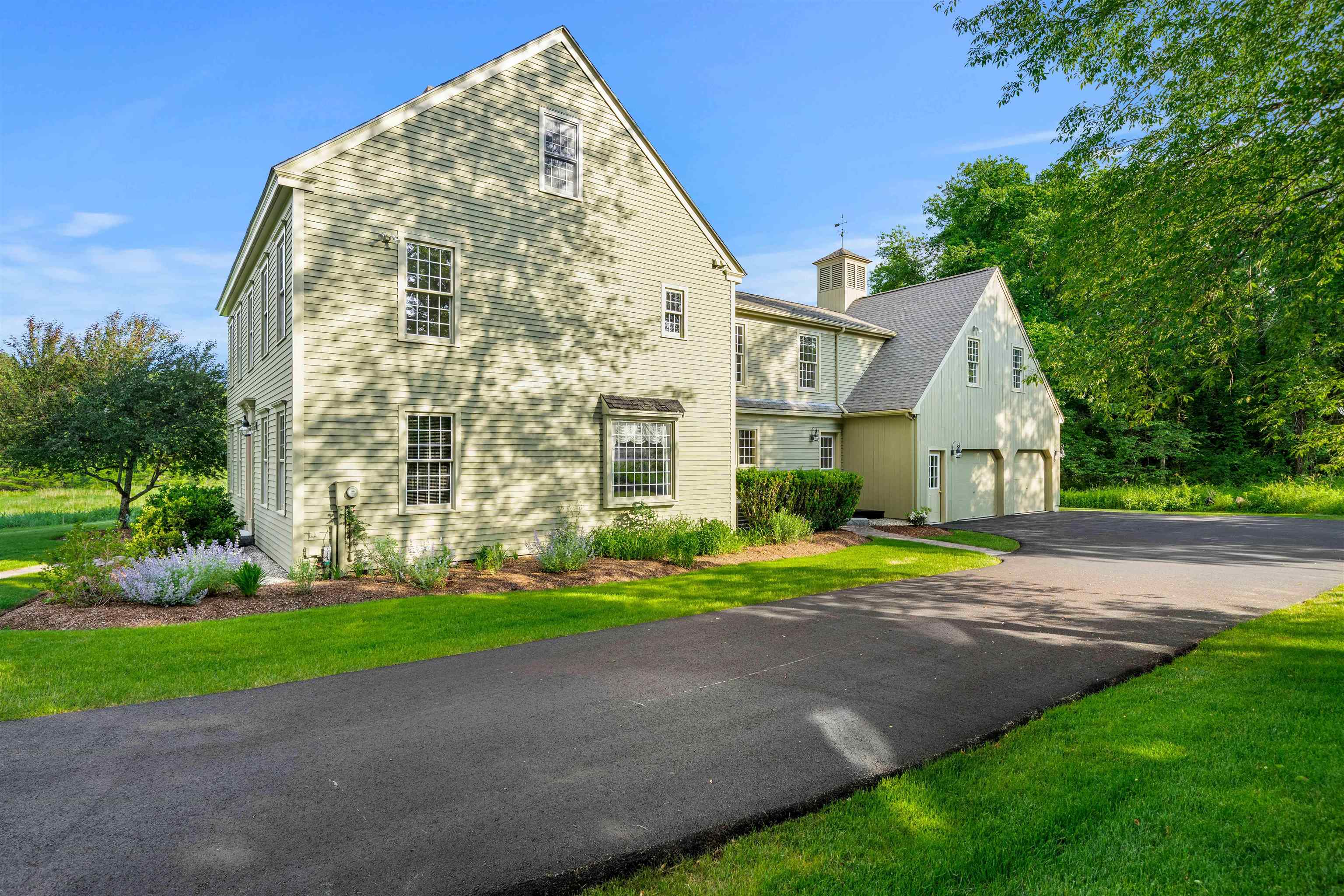 72 Joppa Hill Rd, Bedford, NH 03110
