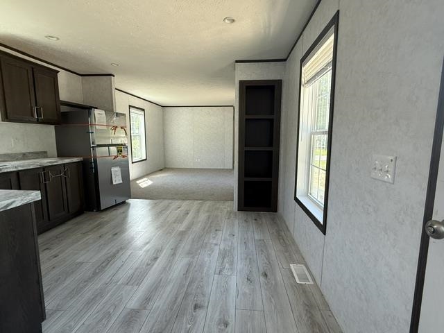 13 Noble Pl, Londonderry, NH 03053