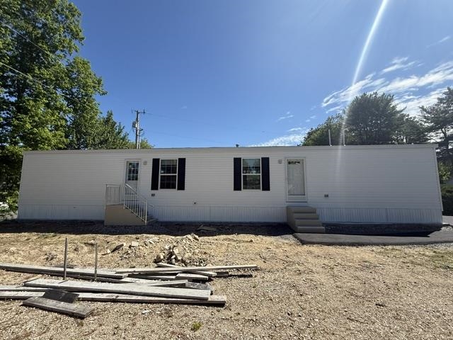 13 Noble Pl, Londonderry, NH 03053