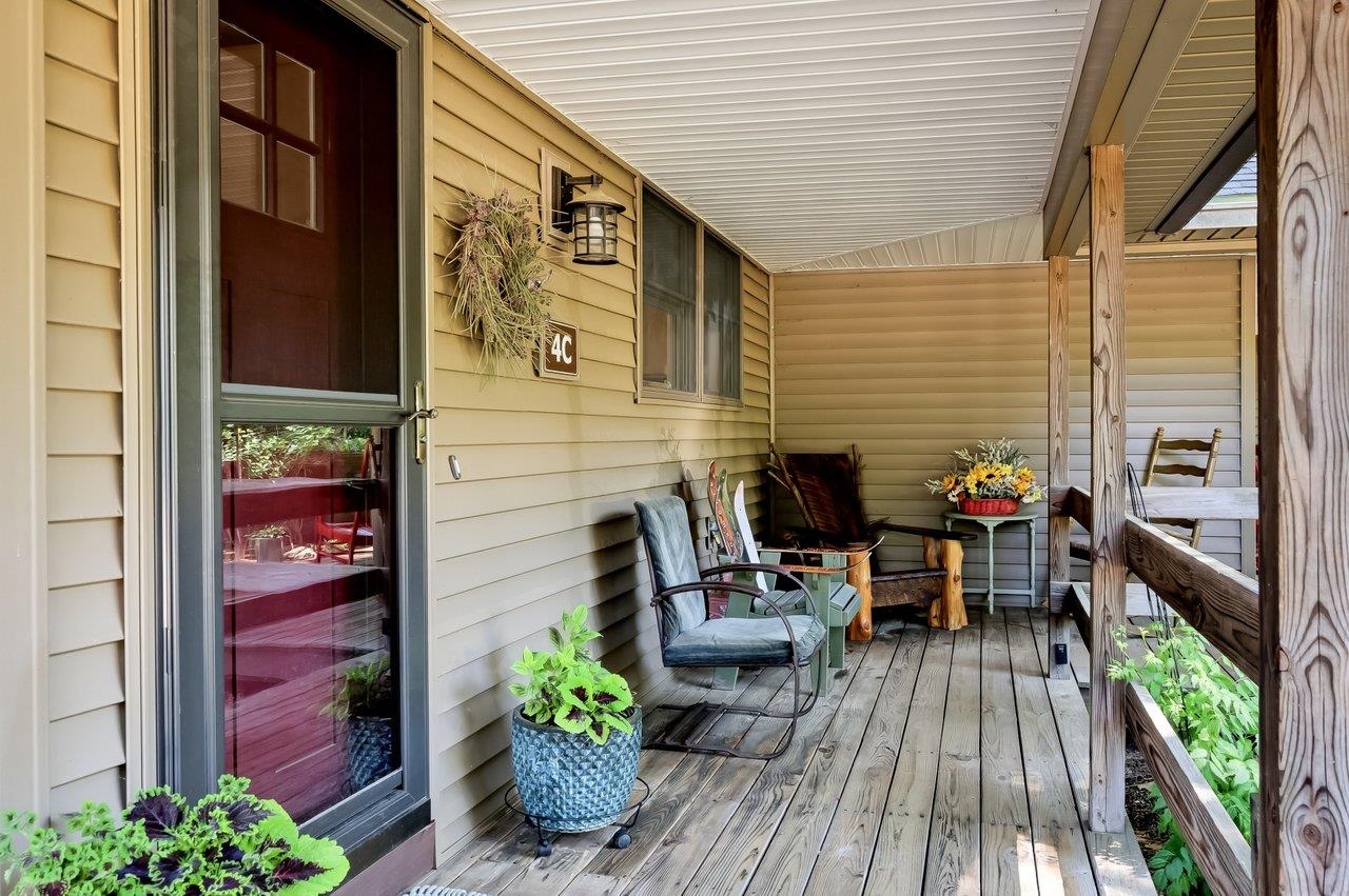 4 Bass St #C, Newmarket, NH 03857