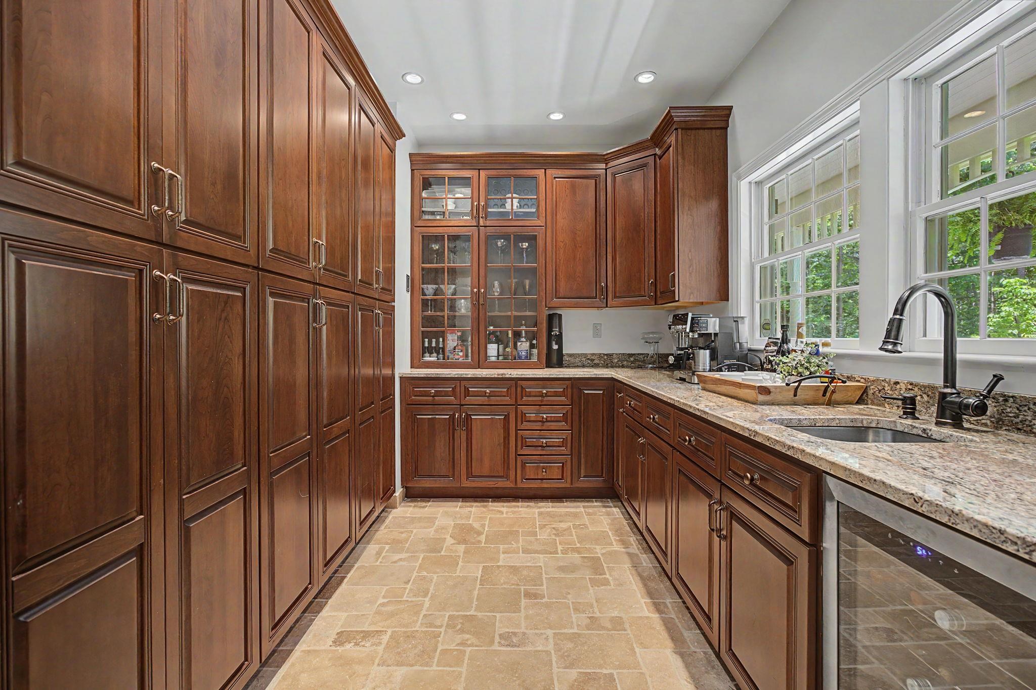 93 Wells Village Rd, Chester, NH 03036