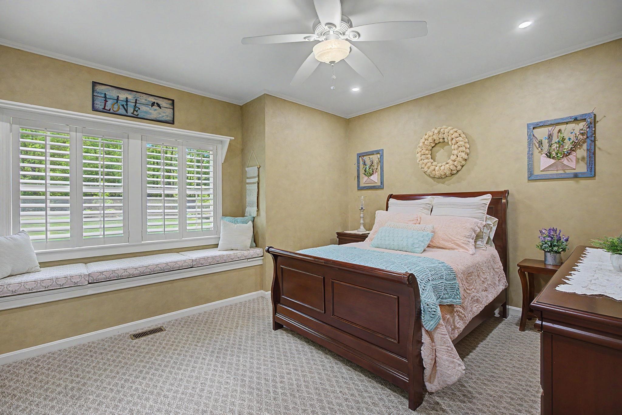 93 Wells Village Rd, Chester, NH 03036