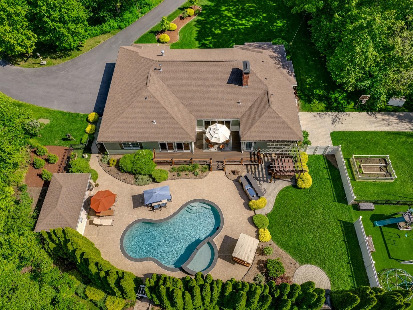 93 Wells Village Rd, Chester, NH 03036