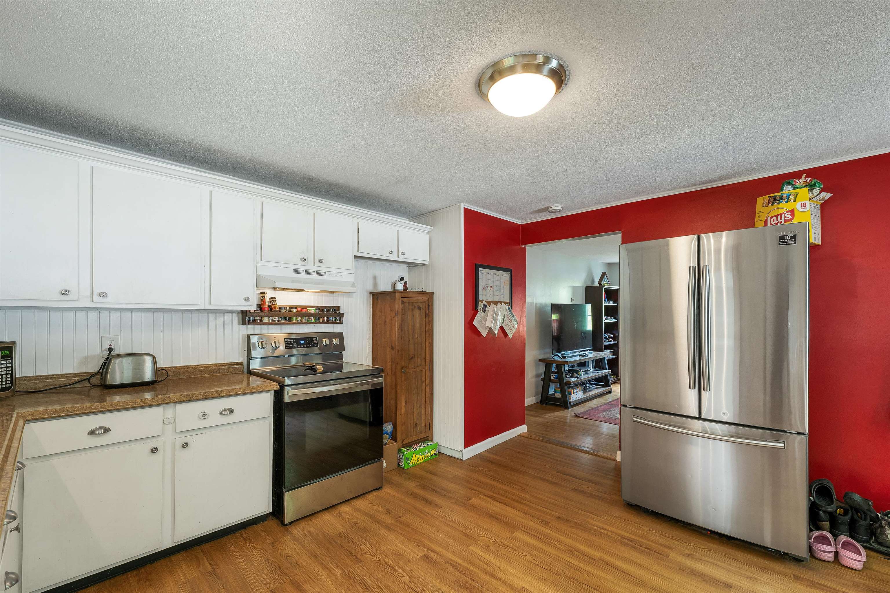 83 Hurricane Rd, Belmont, NH 03220