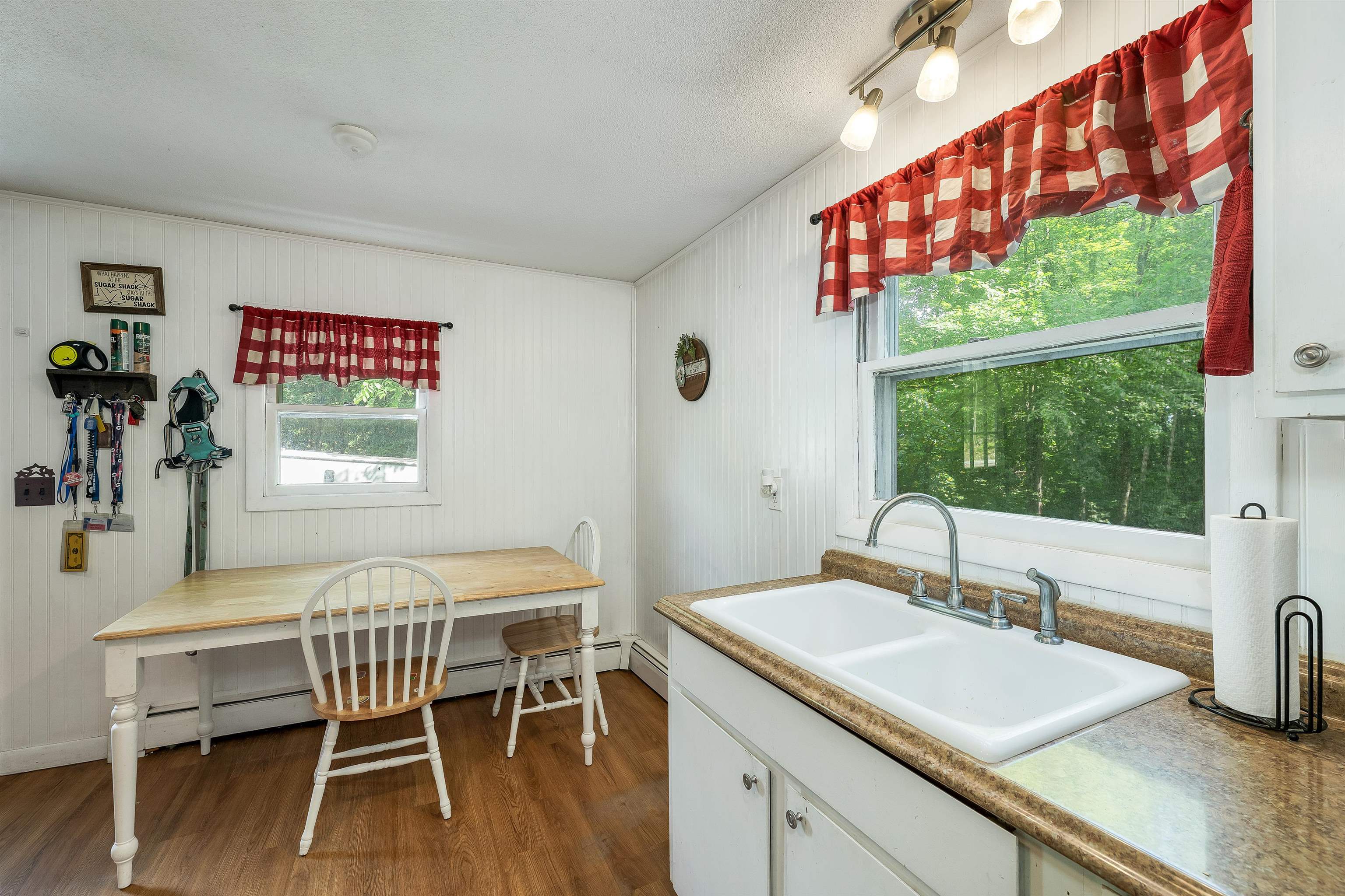 83 Hurricane Rd, Belmont, NH 03220