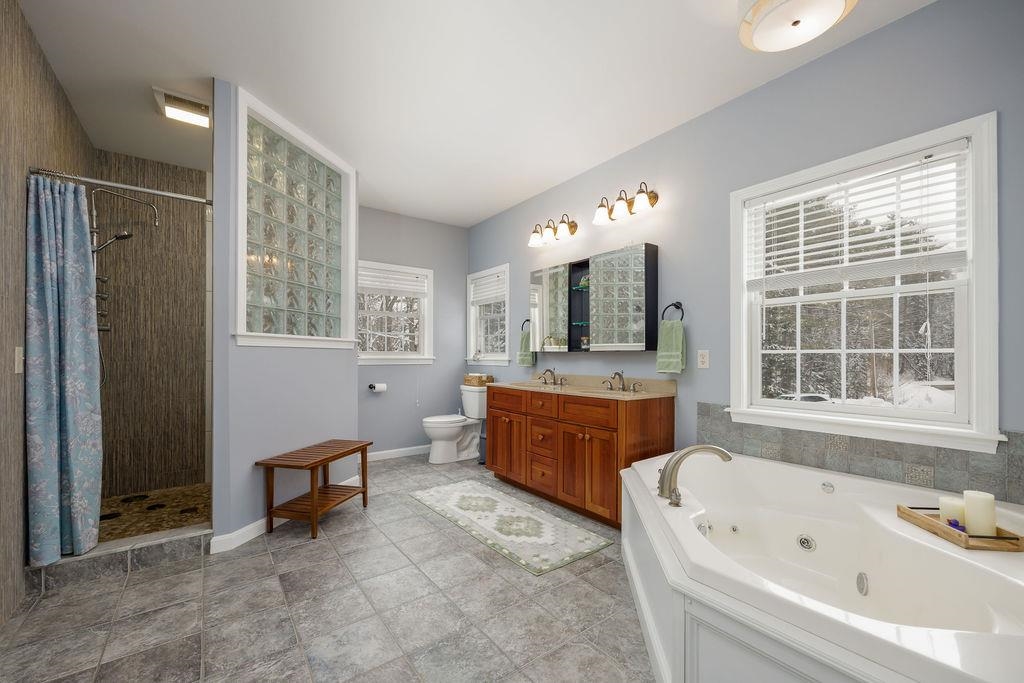 3877 Main St, Springfield, NH 03284