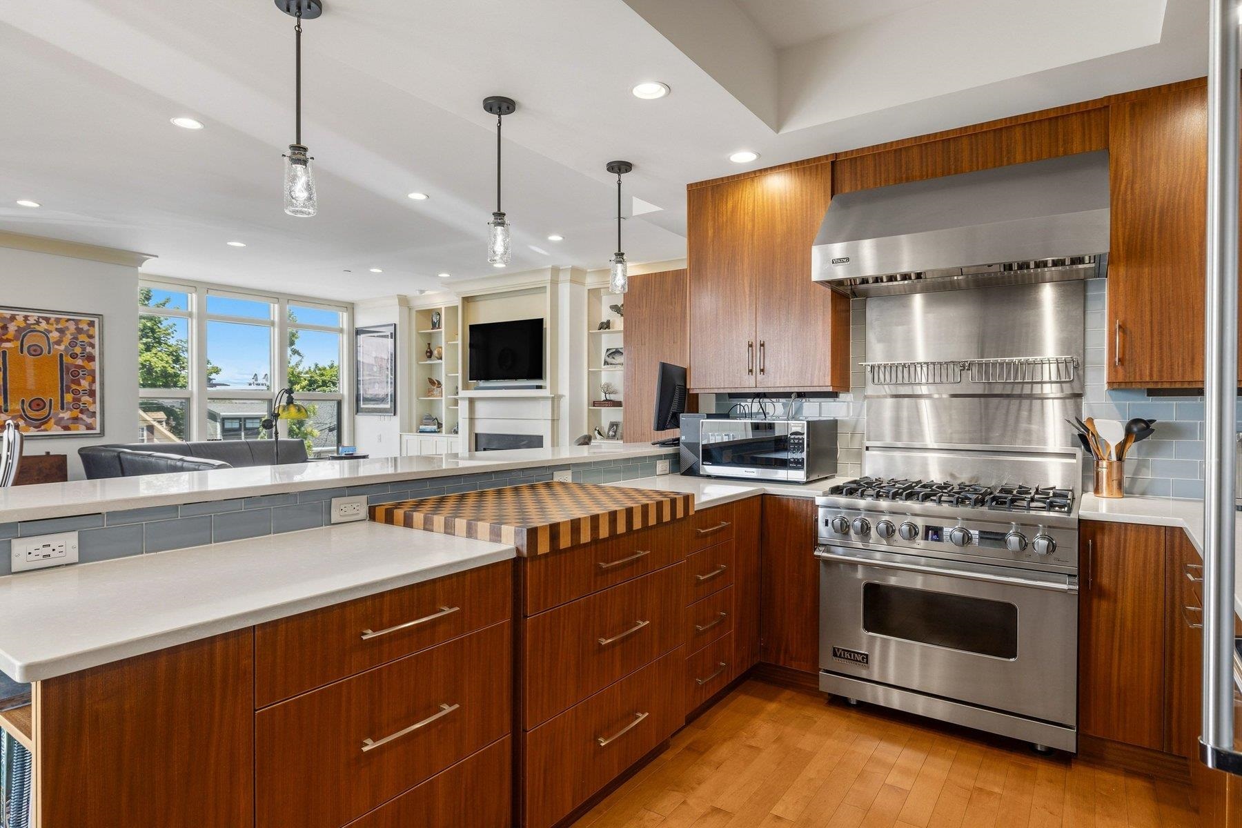 51 Islington St #201, Portsmouth, NH 03801