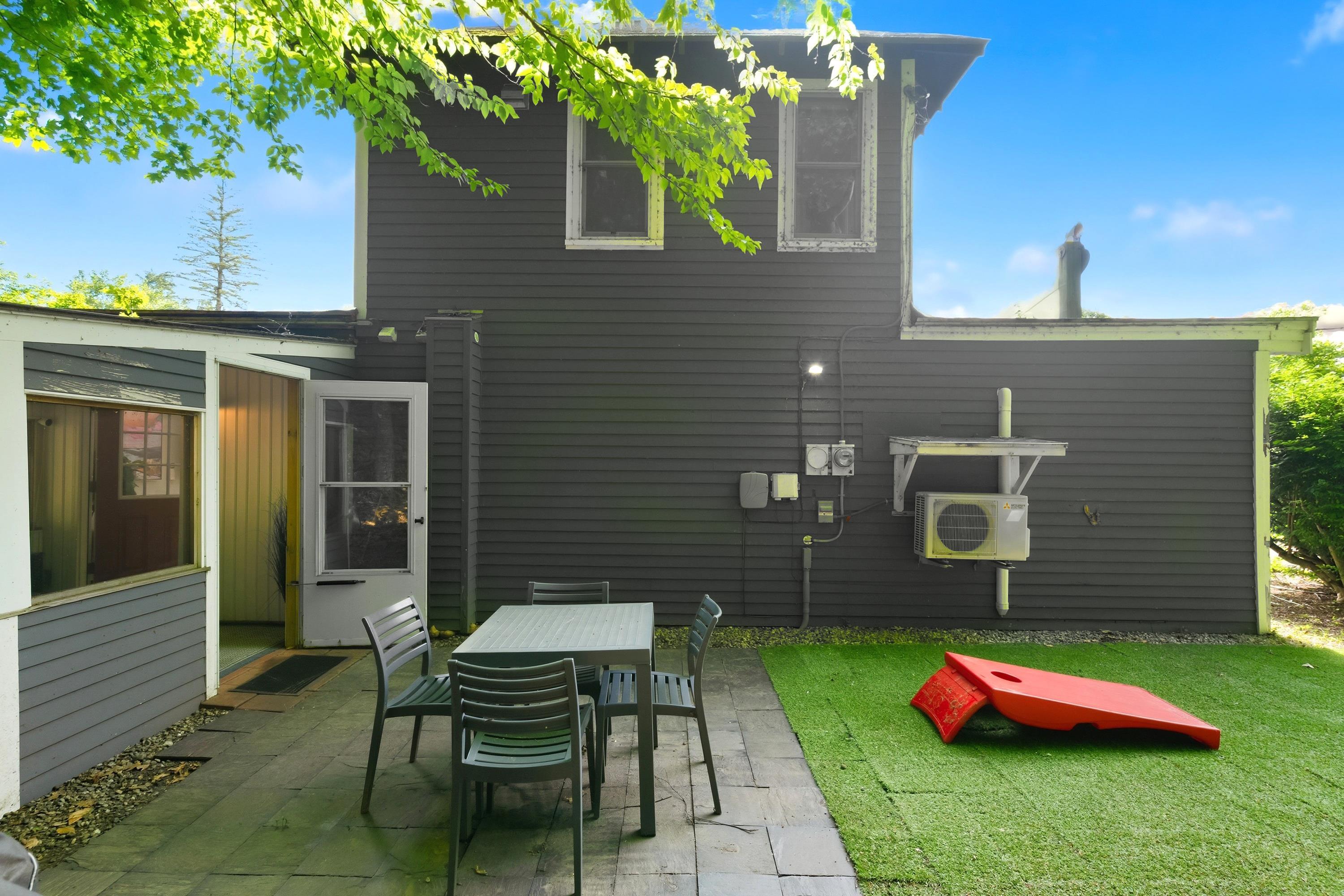 1066 Route 103 , Newbury, NH 03255