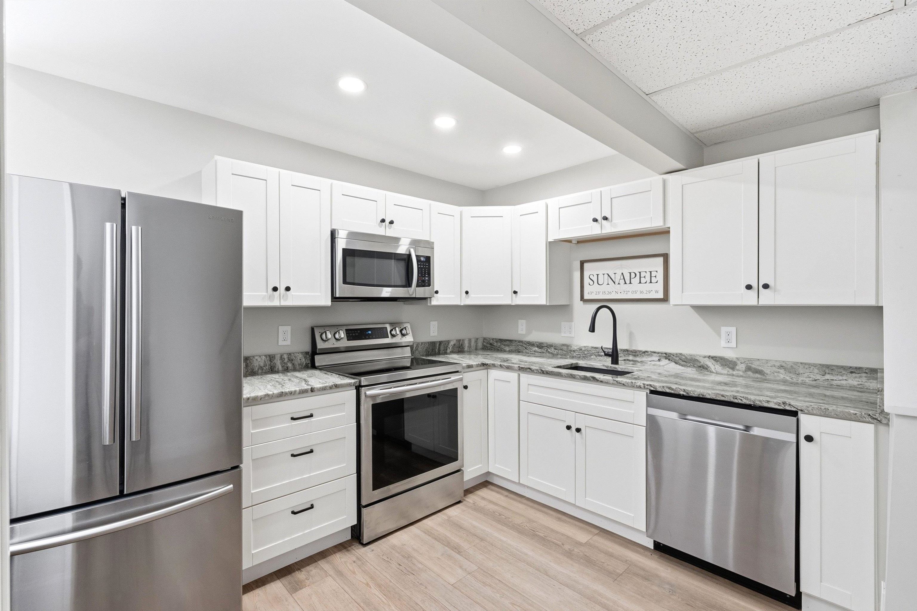 Modern Kitchen 25604282