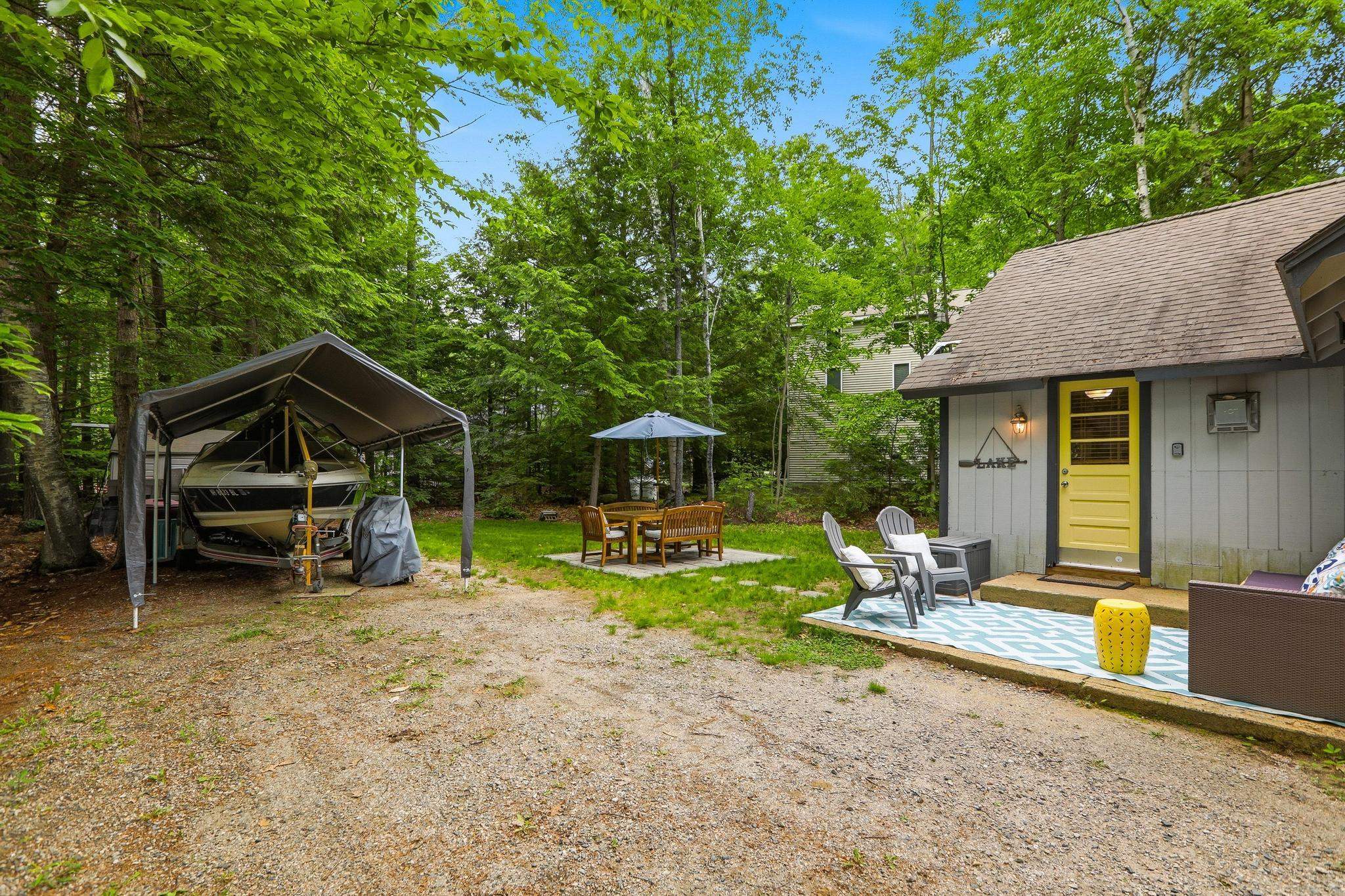 200 Paradise Dr, Moultonborough, NH 03254