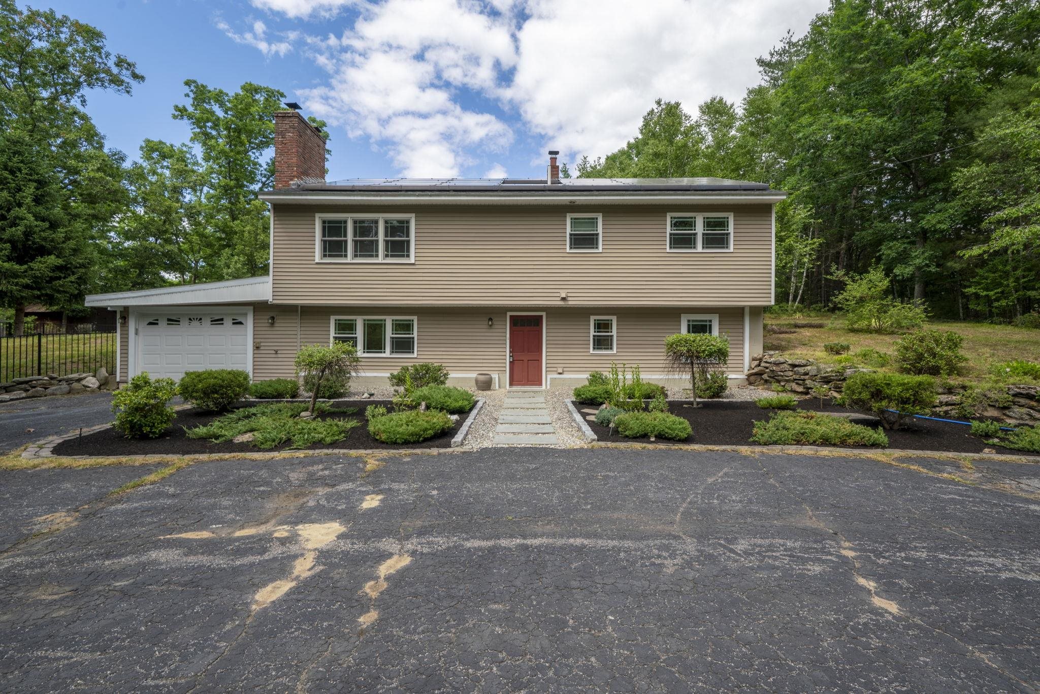 48 Witches Spring Rd, Hollis, NH 03049