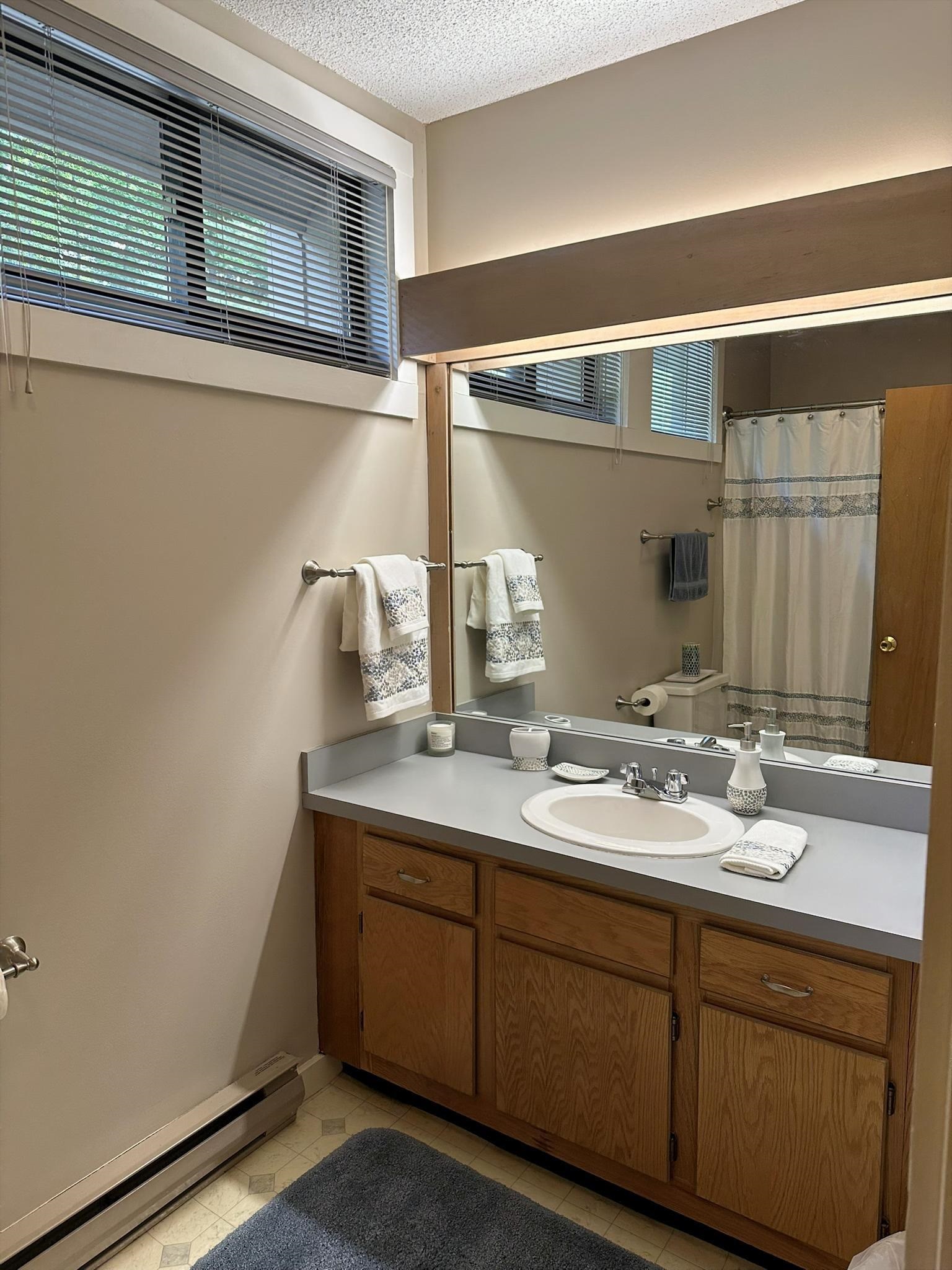 6 Easterly Rd #1, Lincoln, NH 03251