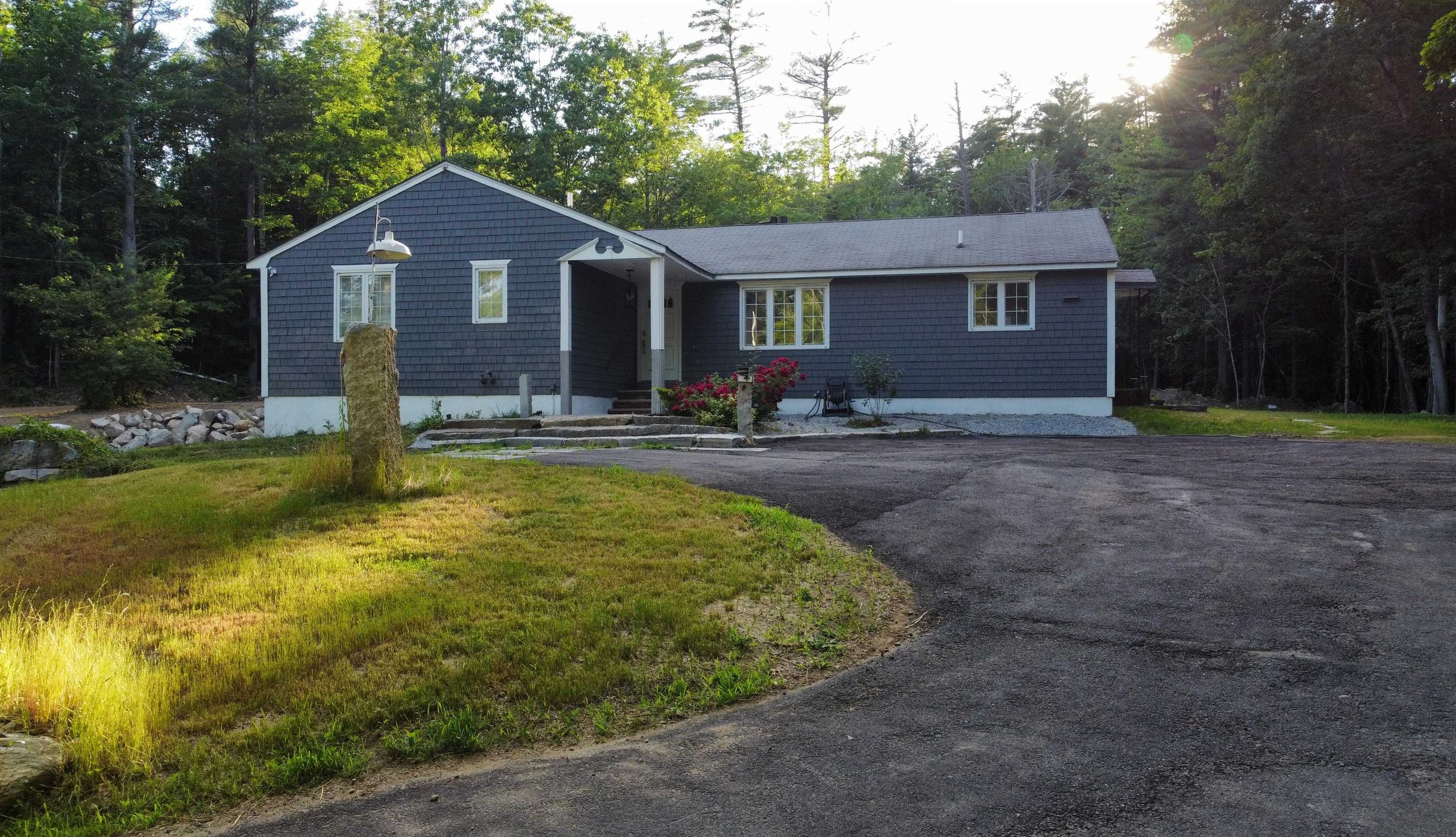 773 Mammoth Rd, Pelham, NH 03076