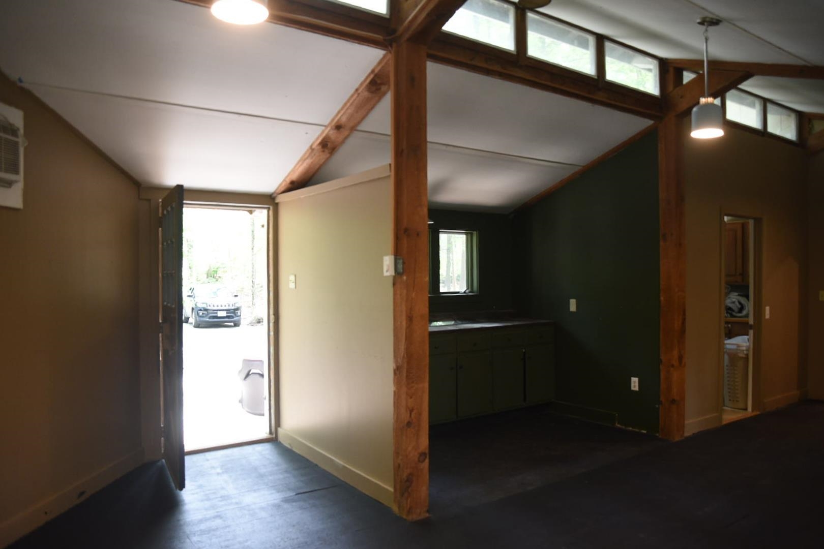 270 Burns Hill Rd, Wilton, NH 03086