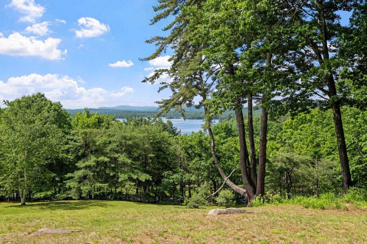 260 Pinehurst Rd, Sandwich, NH 03227
