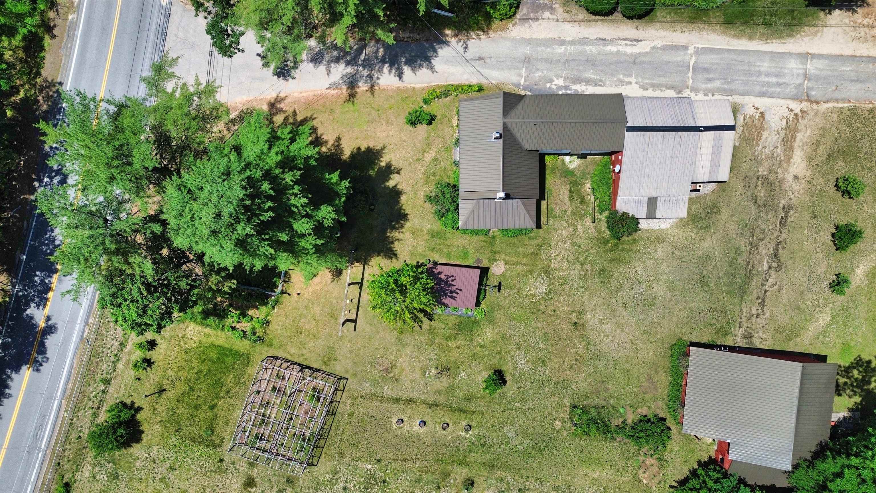 8 Meadowlark Ln, Andover, NH 03216