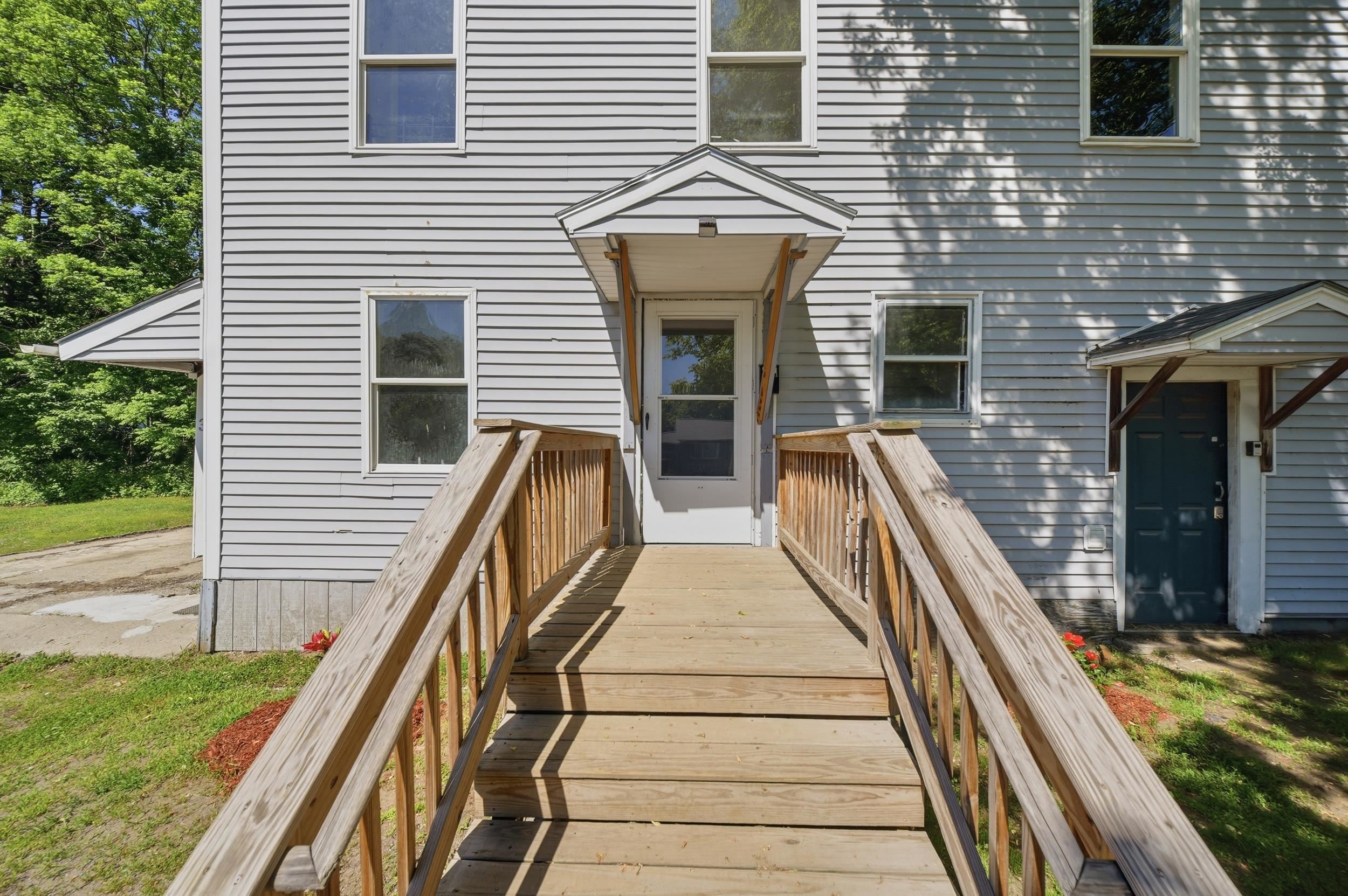 35 South St, Claremont, NH 03743