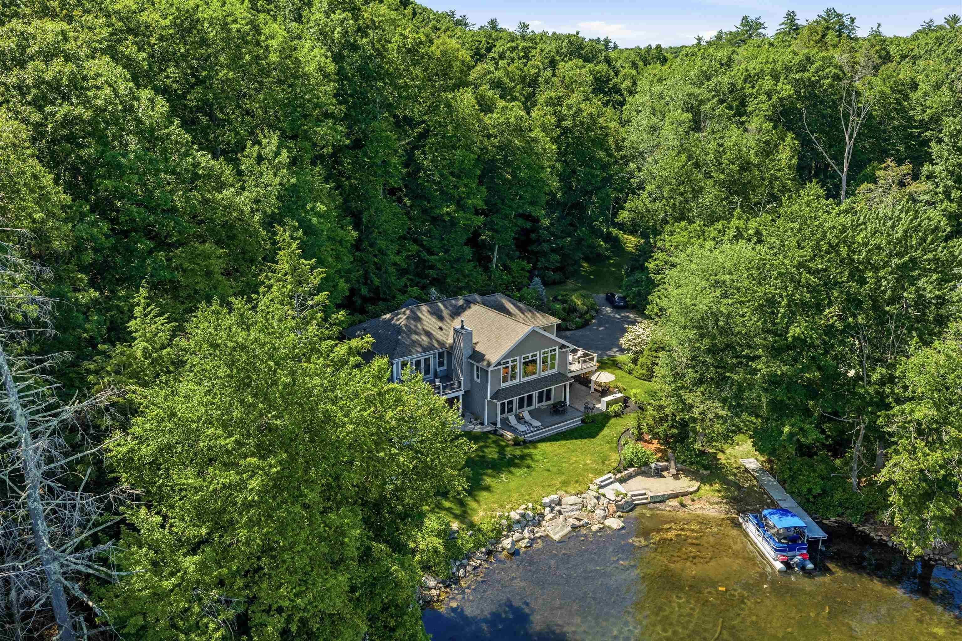 97 W Shore Rd, Windham, NH 03087