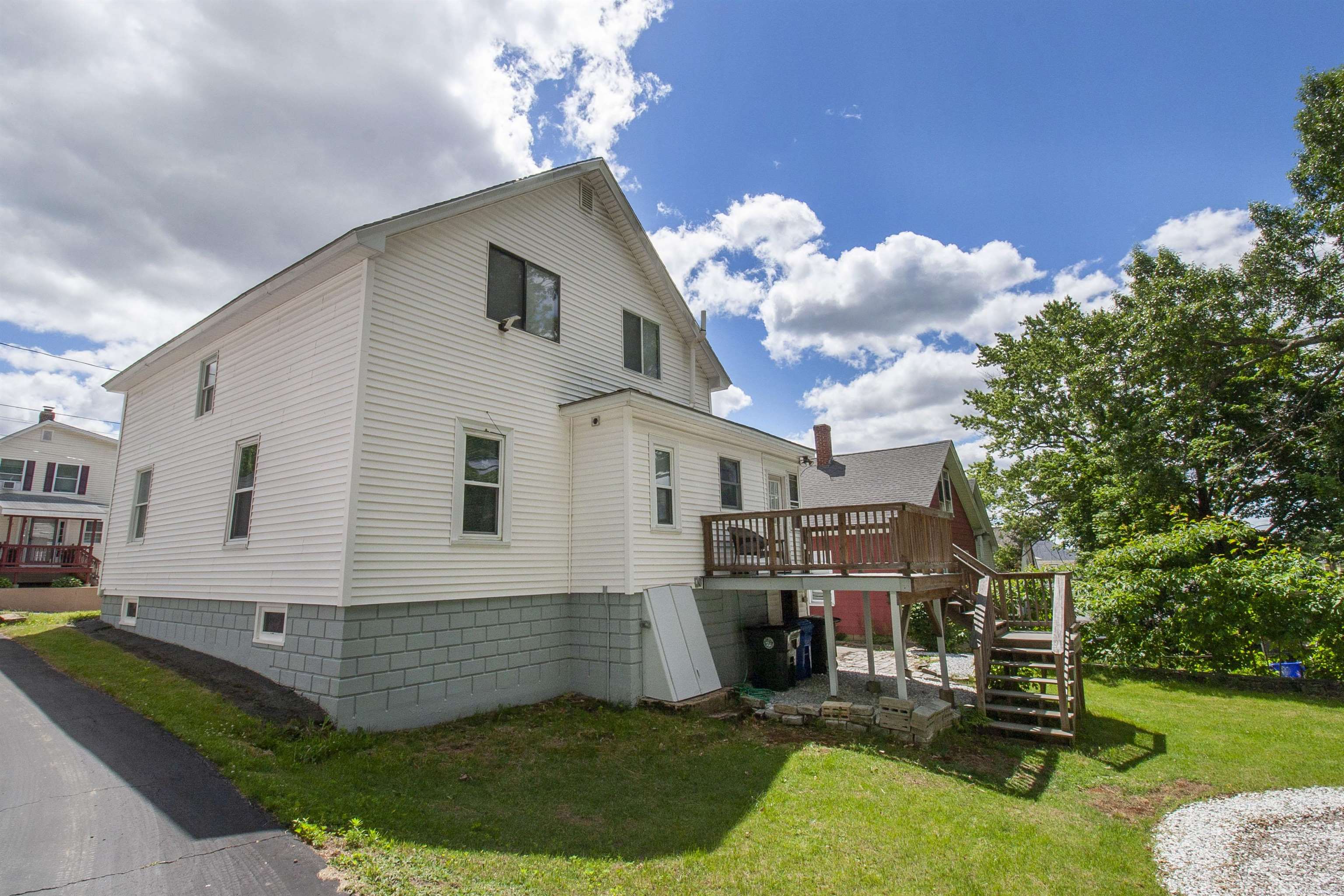 234 Lafayette St, Manchester, NH 03102