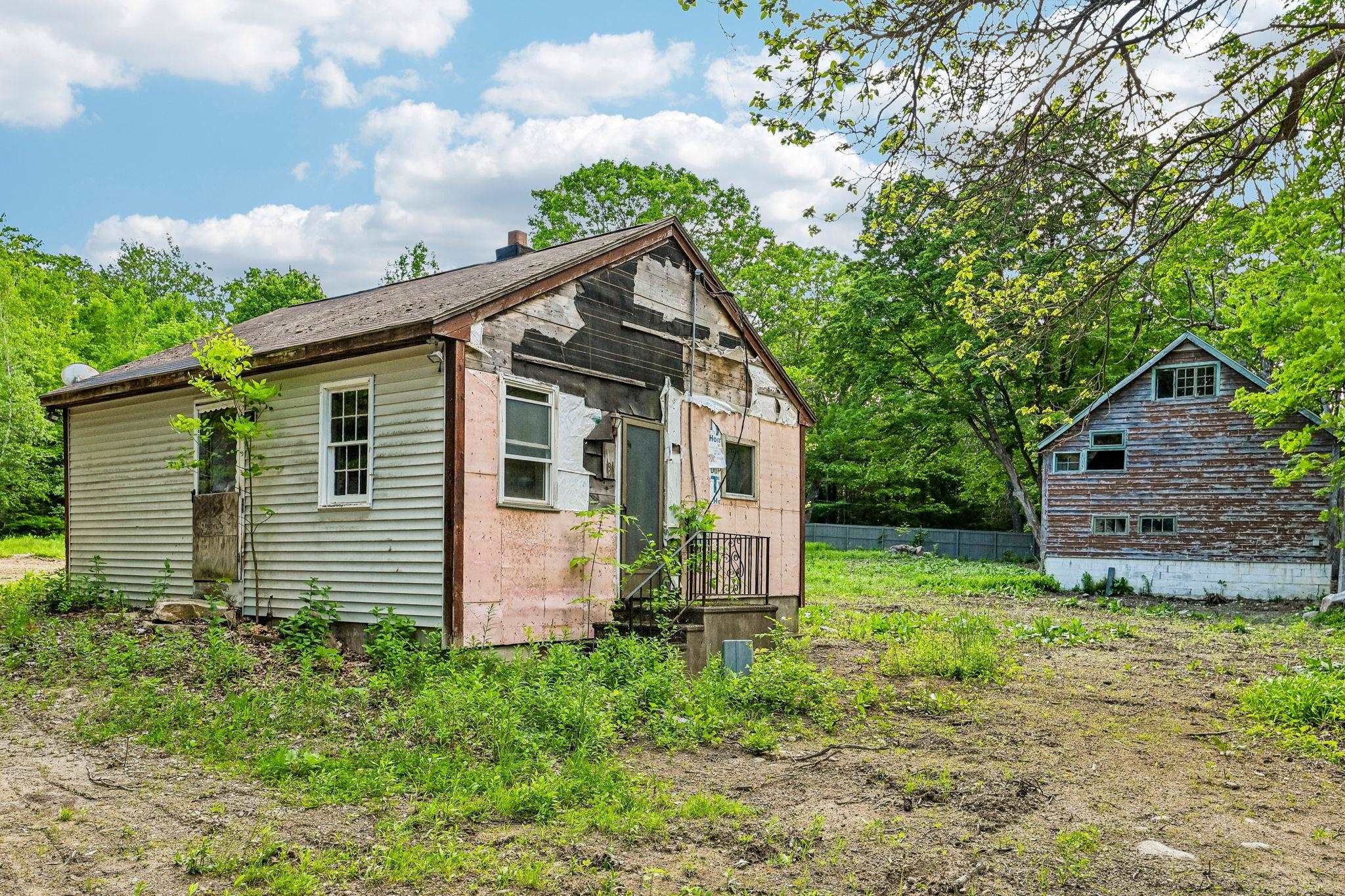 194 Currier Rd, Candia, NH 03034