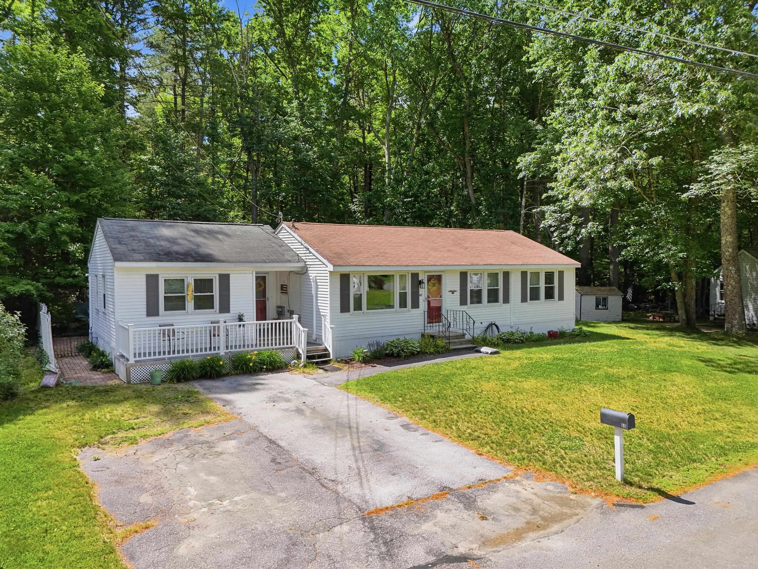 60 Trestle Brook Dr, Nashua, NH 03062