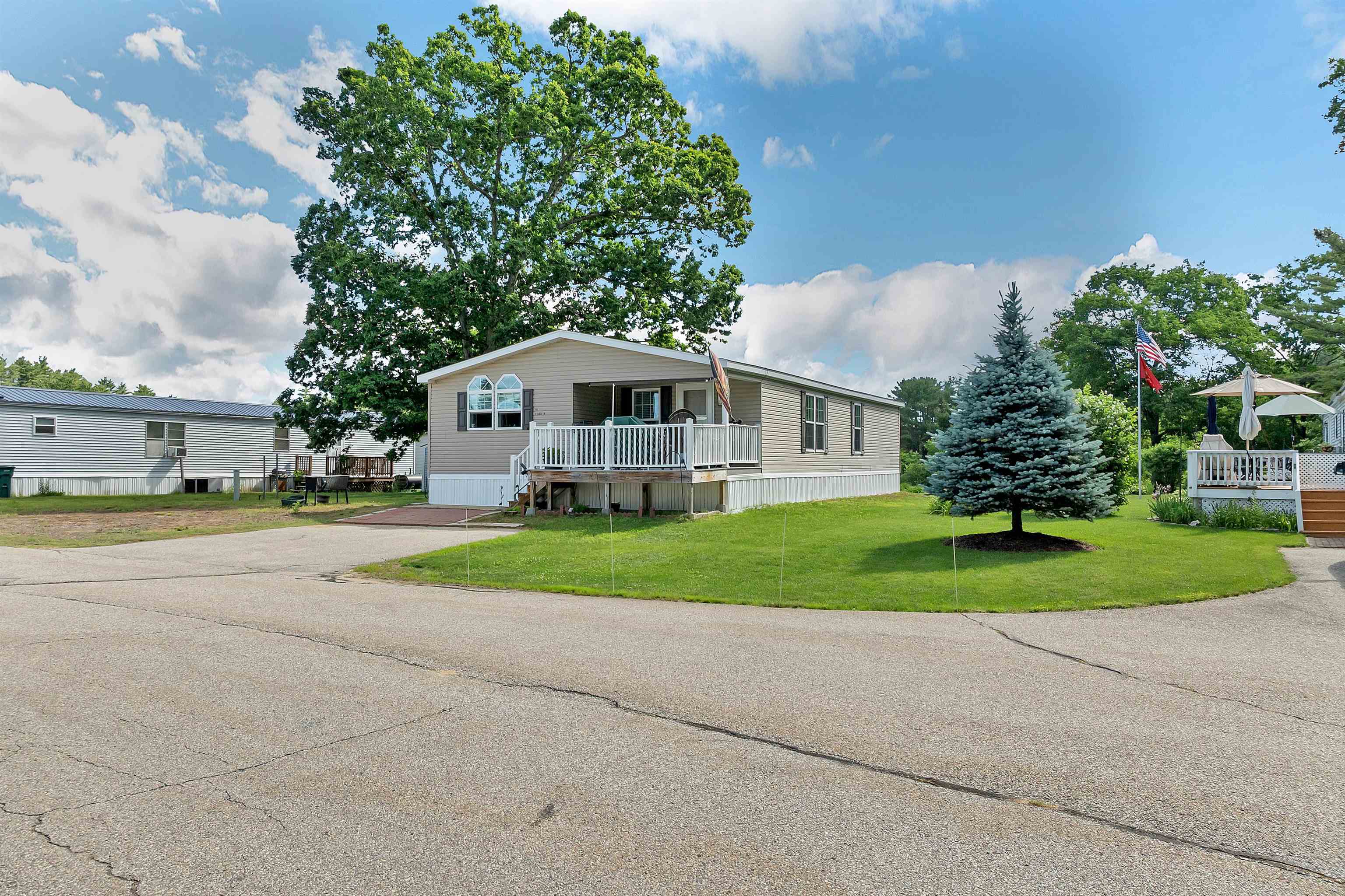 41 Circle Dr, Belmont, NH 03220