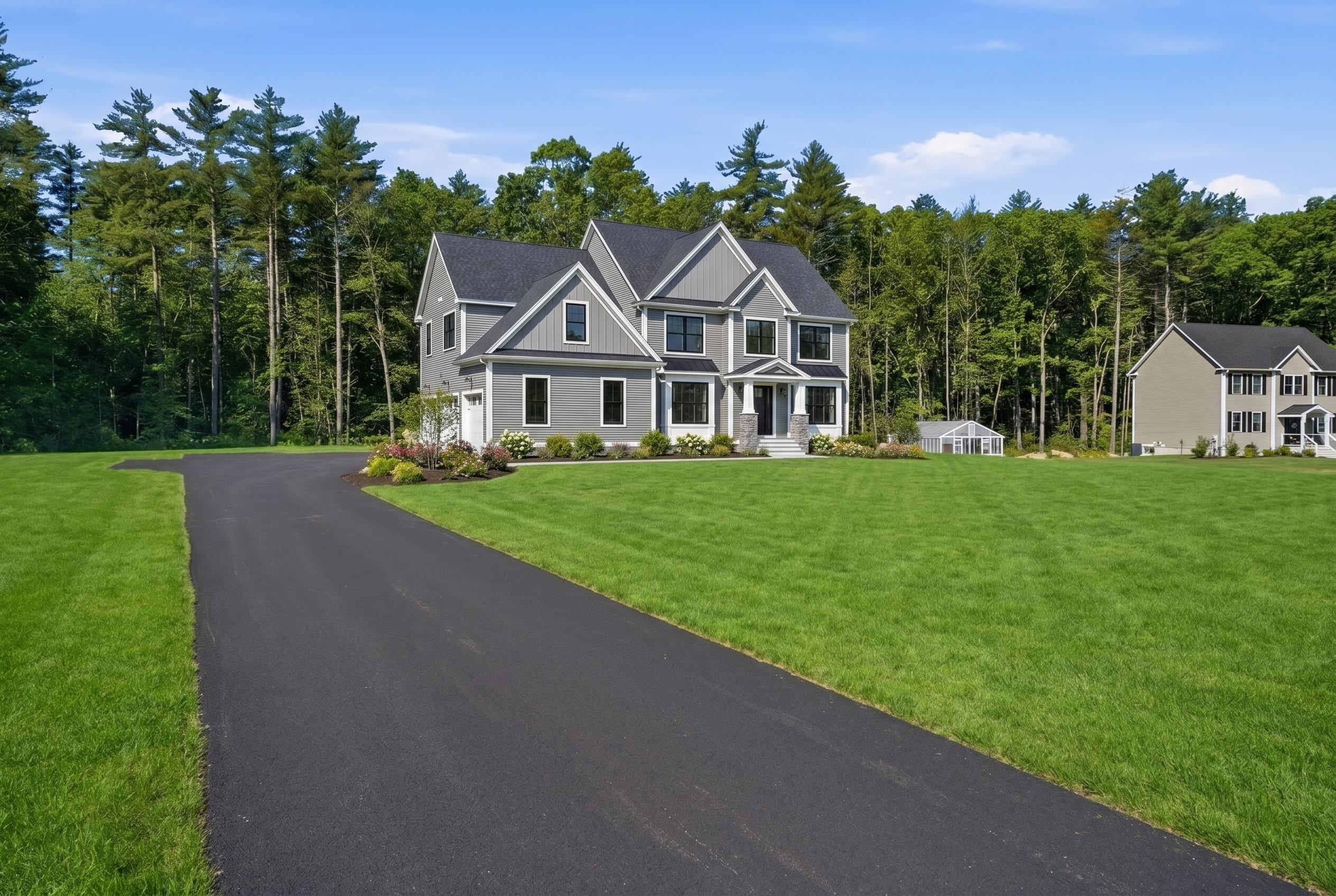 17 Carmel Rd, Pelham, NH 03076