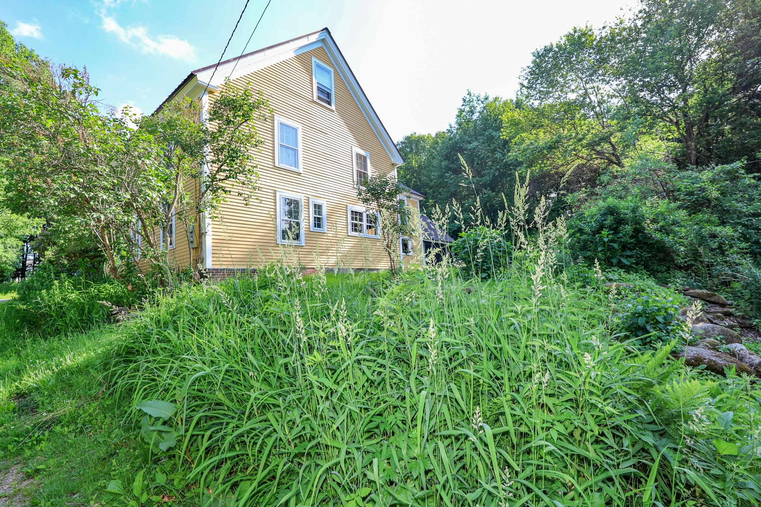 107 Greenfield Rd, New Boston, NH 03070