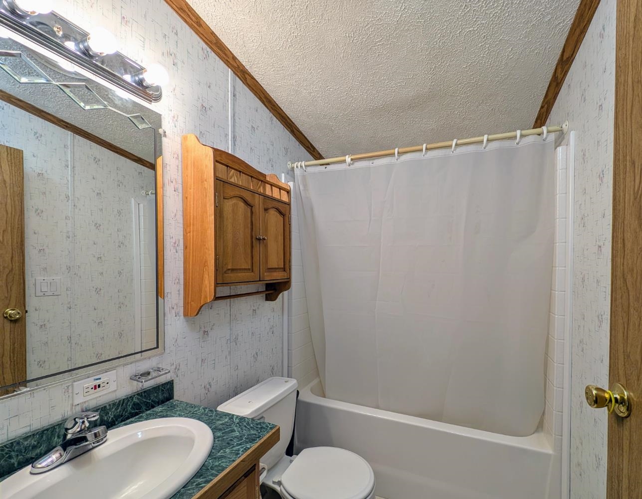 63 Sycamore Blvd, Farmington, NH 03835